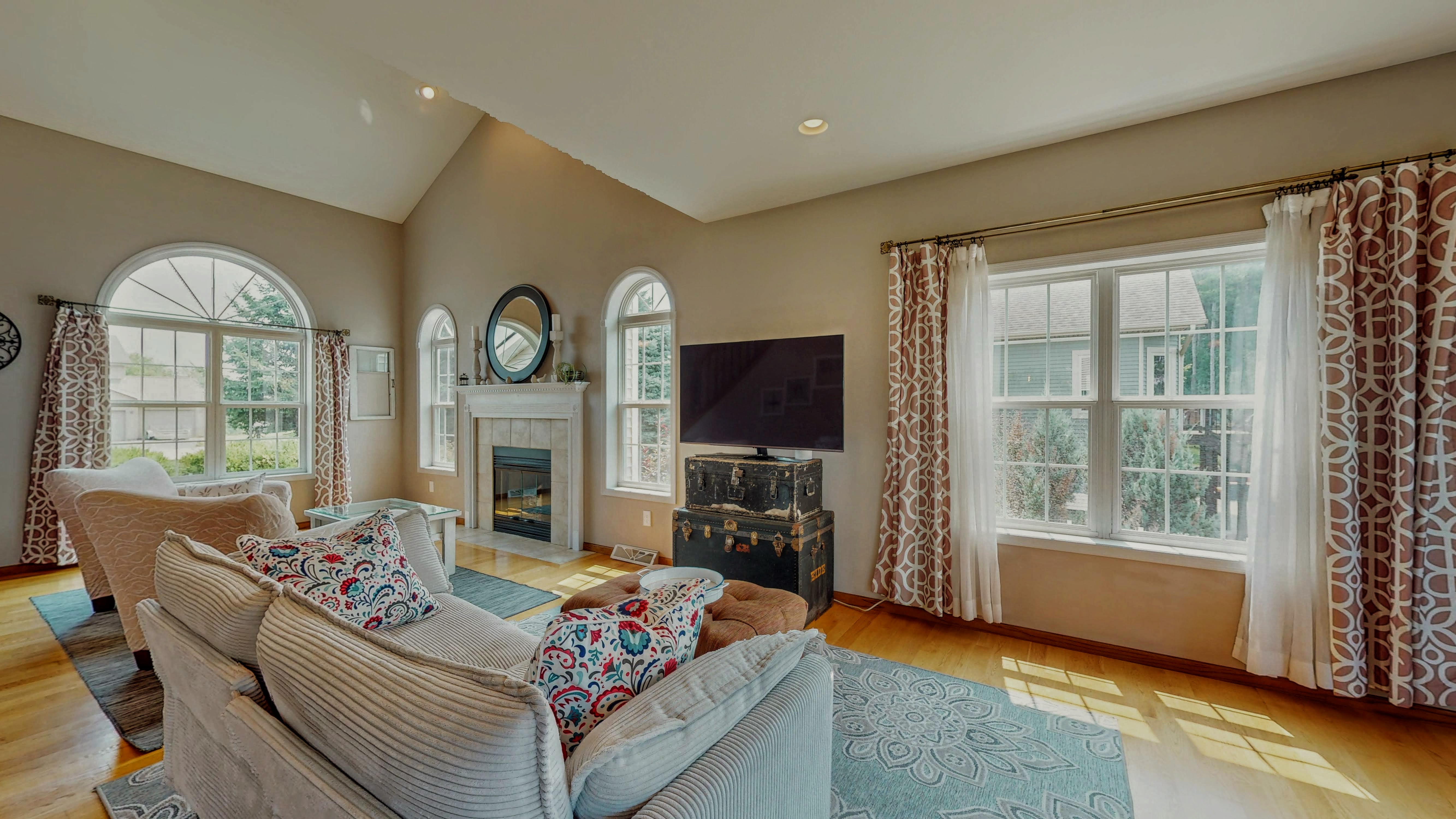 Koshkonong, Wisconsin, 53538, United States, 4 Bedrooms Bedrooms, ,4 BathroomsBathrooms,Residential,For Sale,1982148