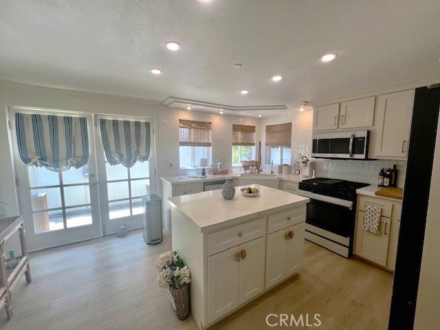Newport Beach, California, 92660, United States, 3 Bedrooms Bedrooms, ,3 BathroomsBathrooms,Residential,For Sale,1892275