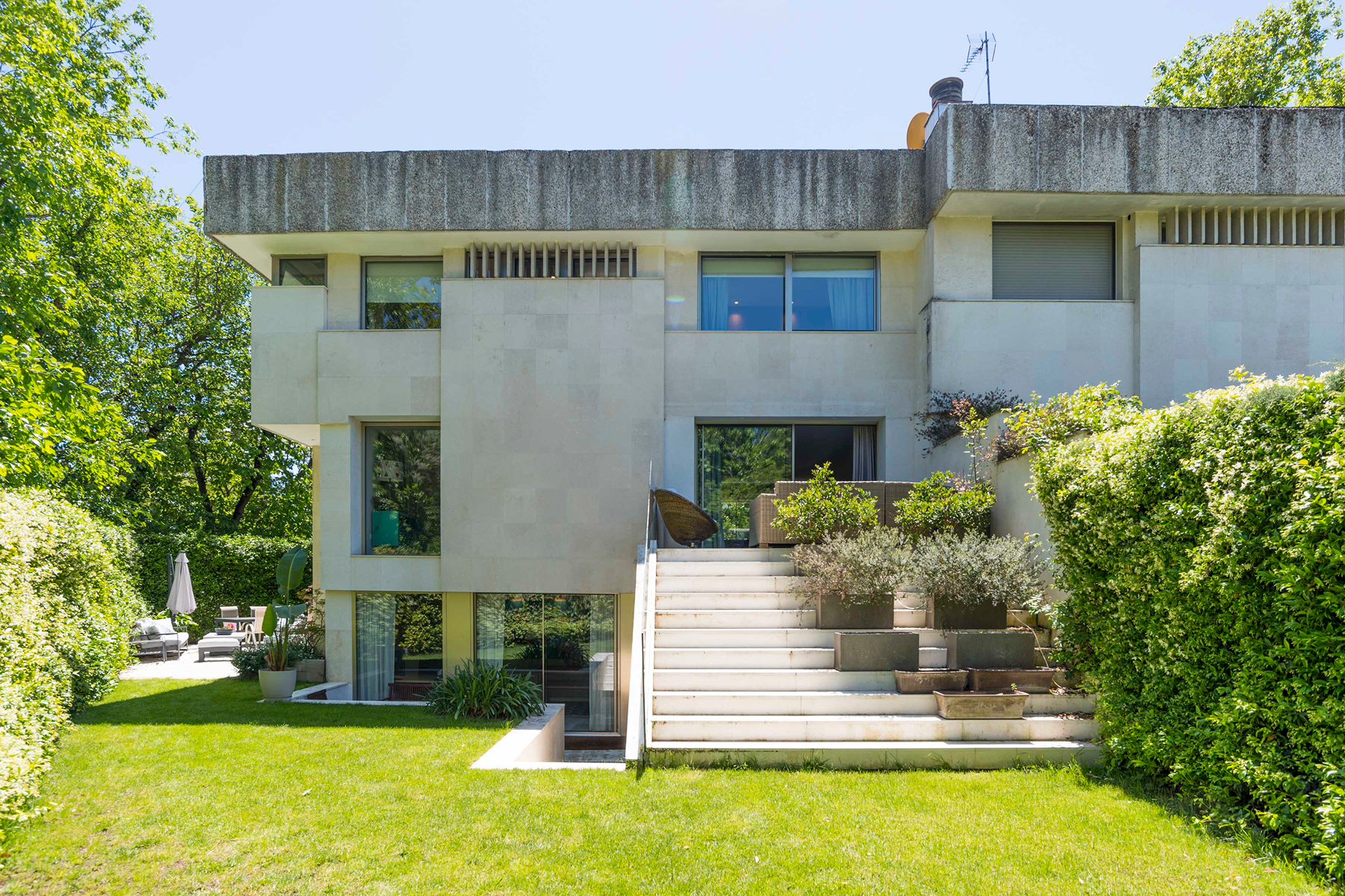  Modern townhouse in Mirasierra - 物件實景
