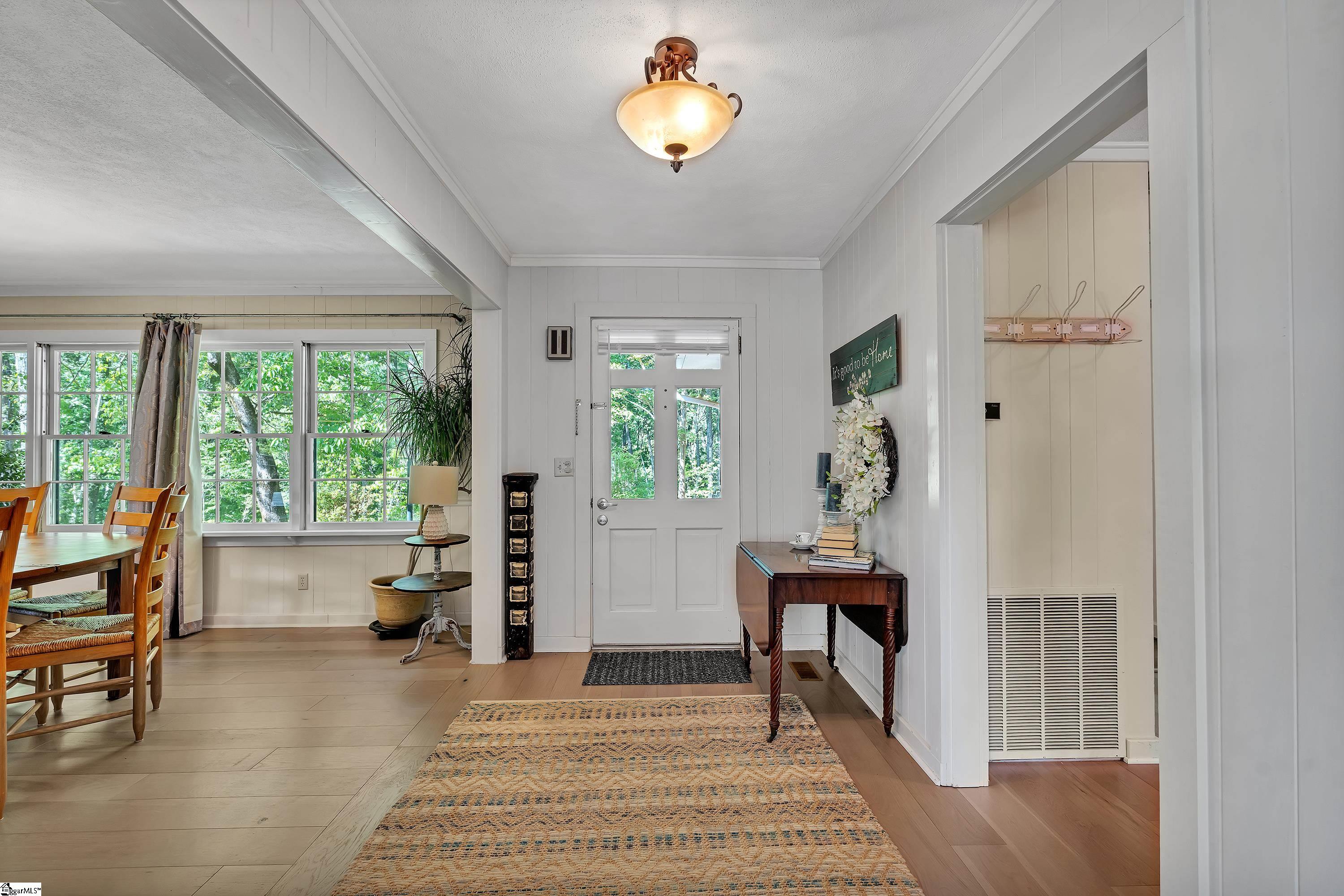 Landrum, South Carolina, 29356, United States, 3 Bedrooms Bedrooms, ,3 BathroomsBathrooms,Residential,For Sale,1948033