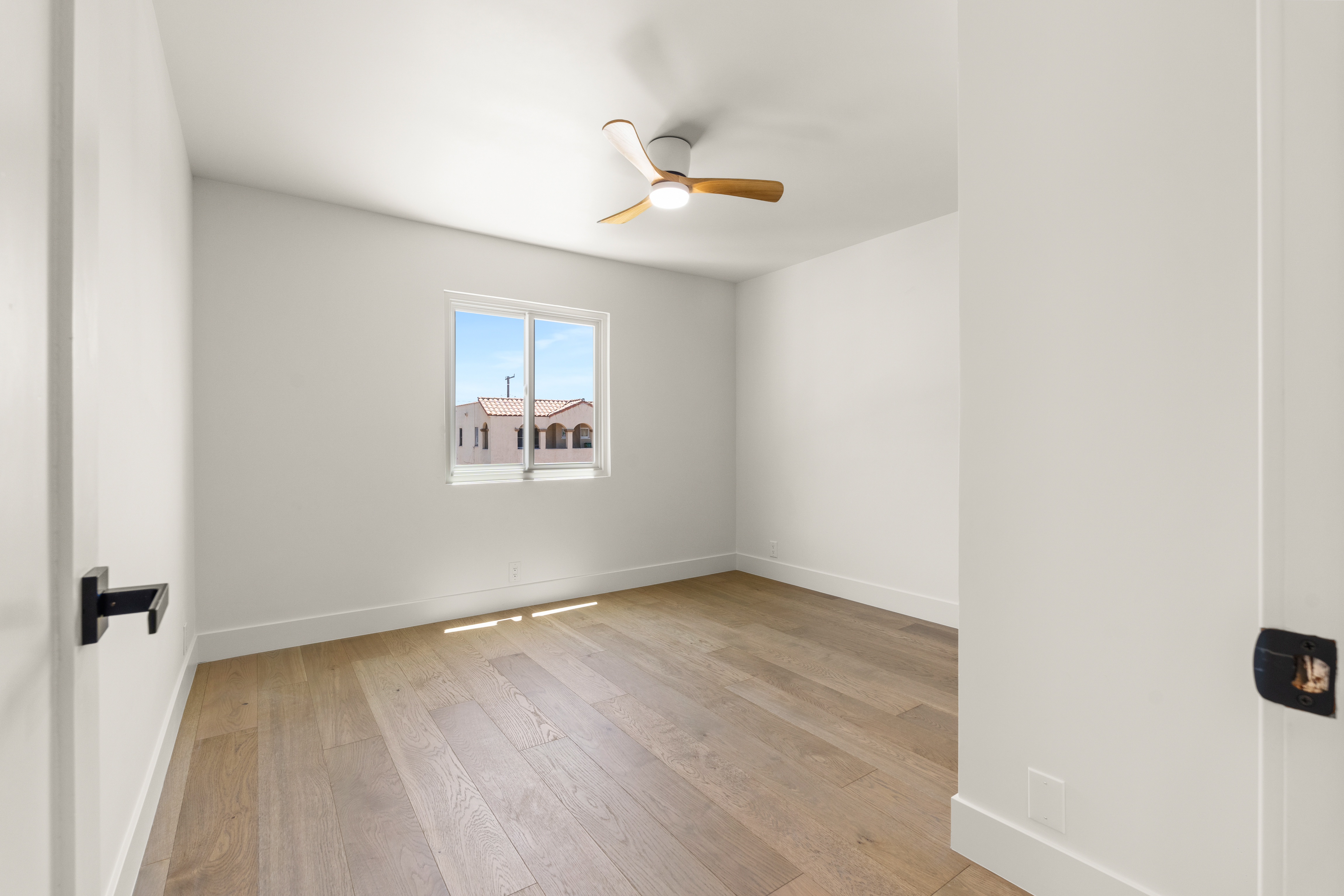  175 East Lewis Street, Ventura, CA 93001 - 物件實景