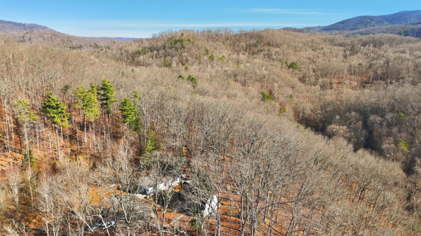 Middlesboro, Kentucky, 40965, United States, 3 Bedrooms Bedrooms, ,2 BathroomsBathrooms,Residential,For Sale,2012565