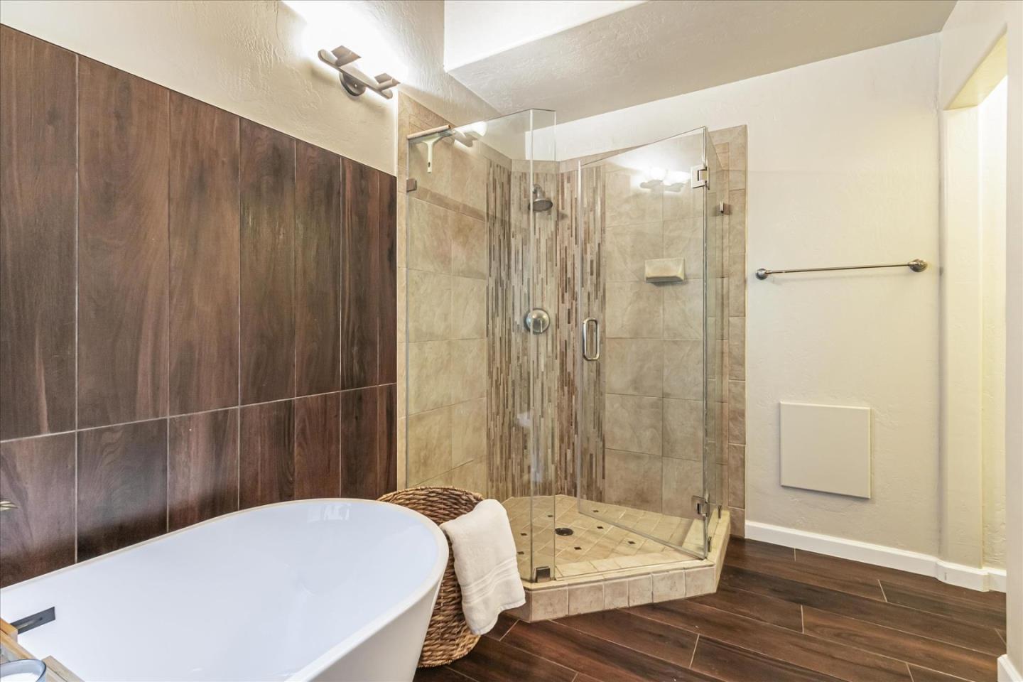 Los Gatos, California, 95030, United States, 4 Bedrooms Bedrooms, ,3 BathroomsBathrooms,Residential,For Sale,1906975