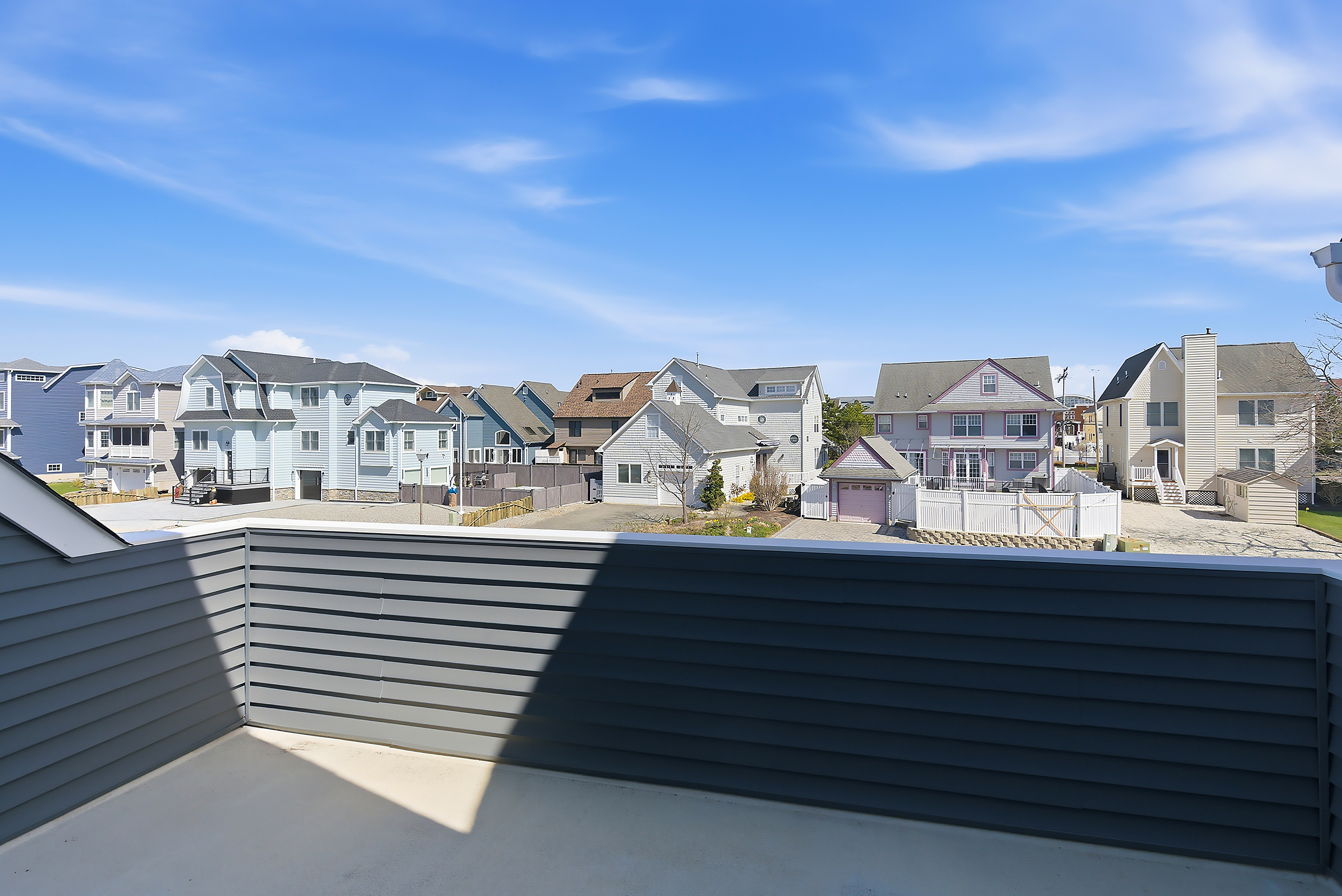  Spacious Shore Colonial in Bay Head Pointe - 物件實景