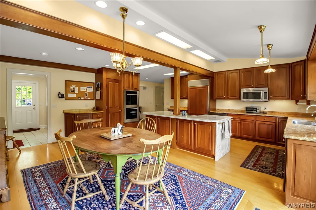 Amherst, New York, 14221, United States, 4 Bedrooms Bedrooms, ,3 BathroomsBathrooms,Residential,For Sale,2048049