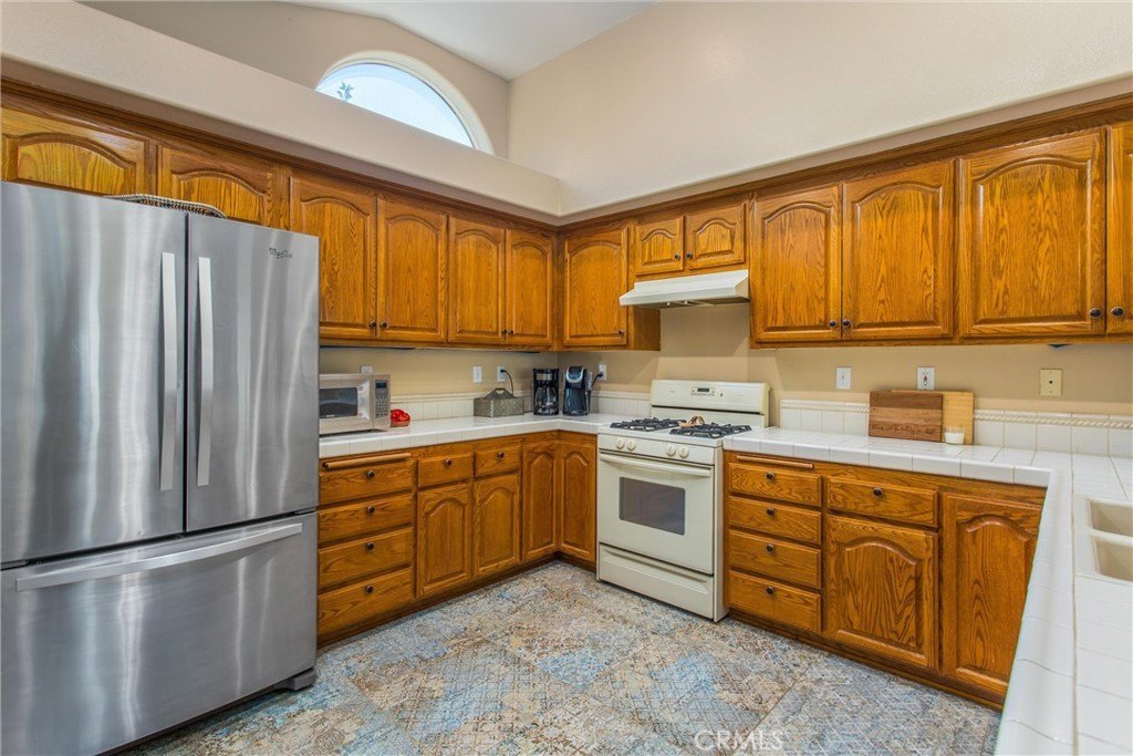 Oak Glen, California, 92399, United States, 2 Bedrooms Bedrooms, ,2 BathroomsBathrooms,Residential,For Sale,1920636