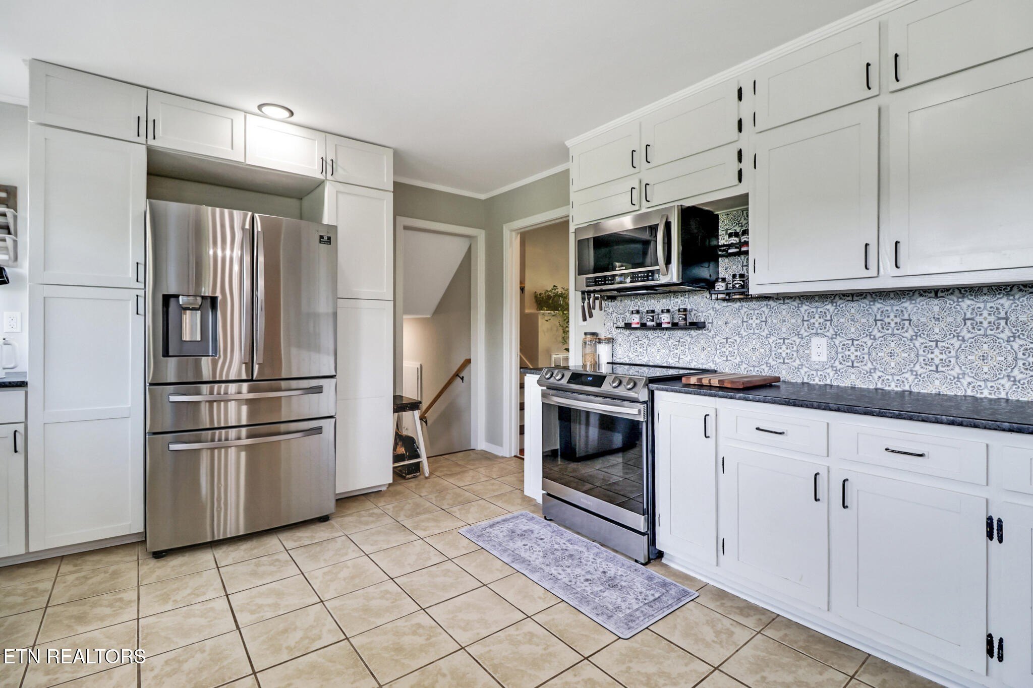 Crossville, Tennessee, 38571, United States, 5 Bedrooms Bedrooms, ,3 BathroomsBathrooms,Residential,For Sale,1986080