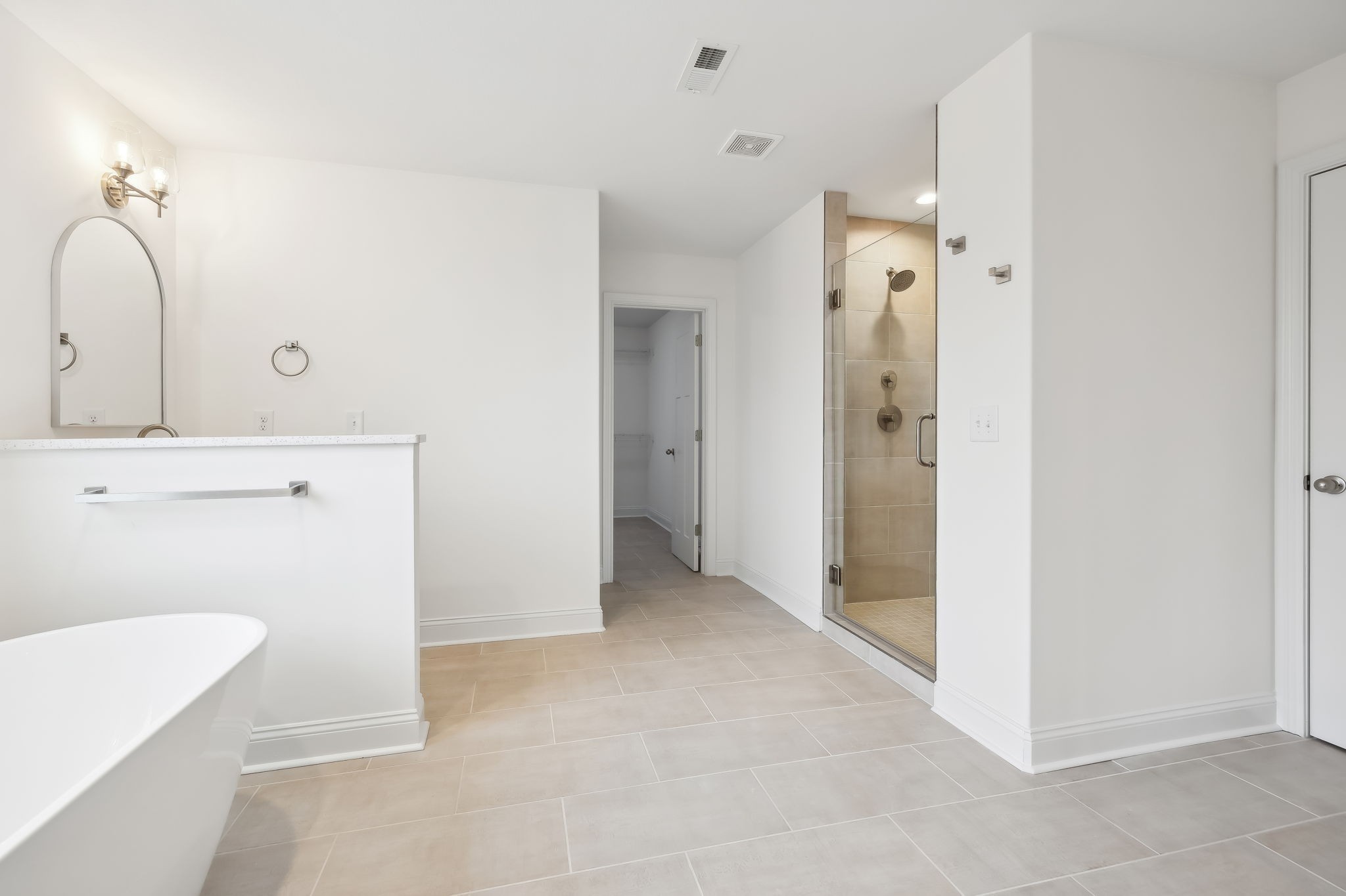 Clarksville, Tennessee, 37043, United States, 4 Bedrooms Bedrooms, ,4 BathroomsBathrooms,Residential,For Sale,2005810