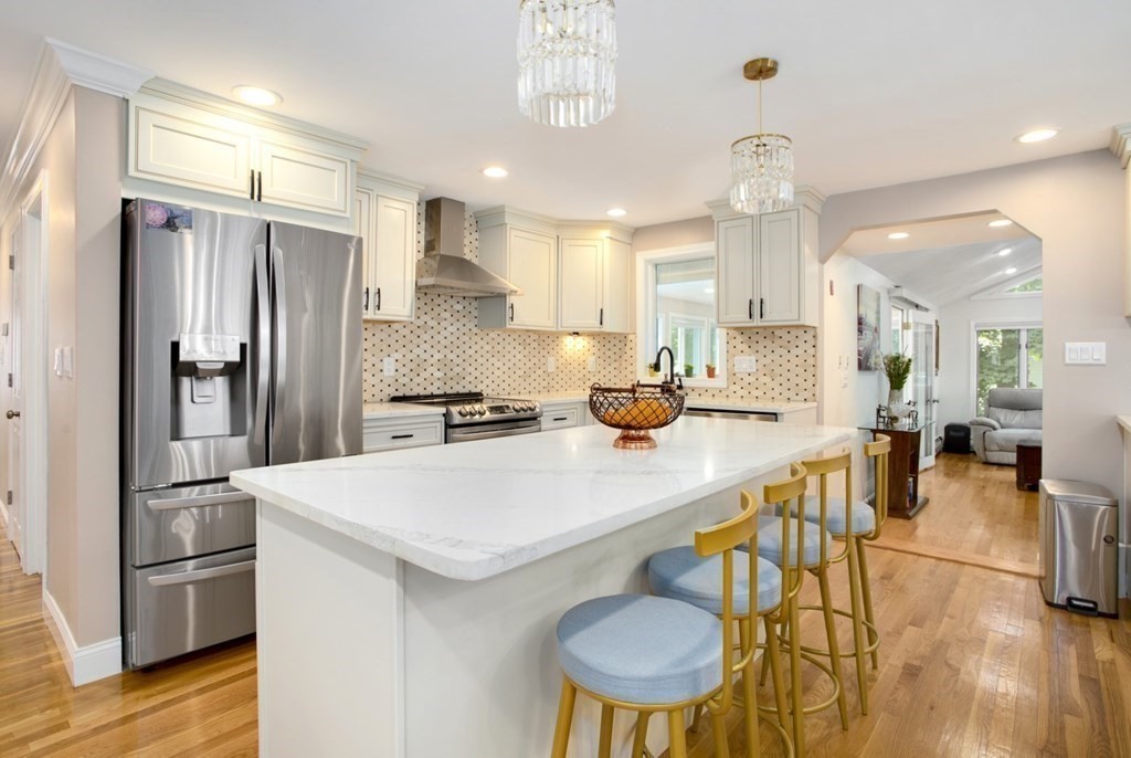 Peabody, Massachusetts, 01960, United States, 3 Bedrooms Bedrooms, ,3 BathroomsBathrooms,Residential,For Sale,1878752