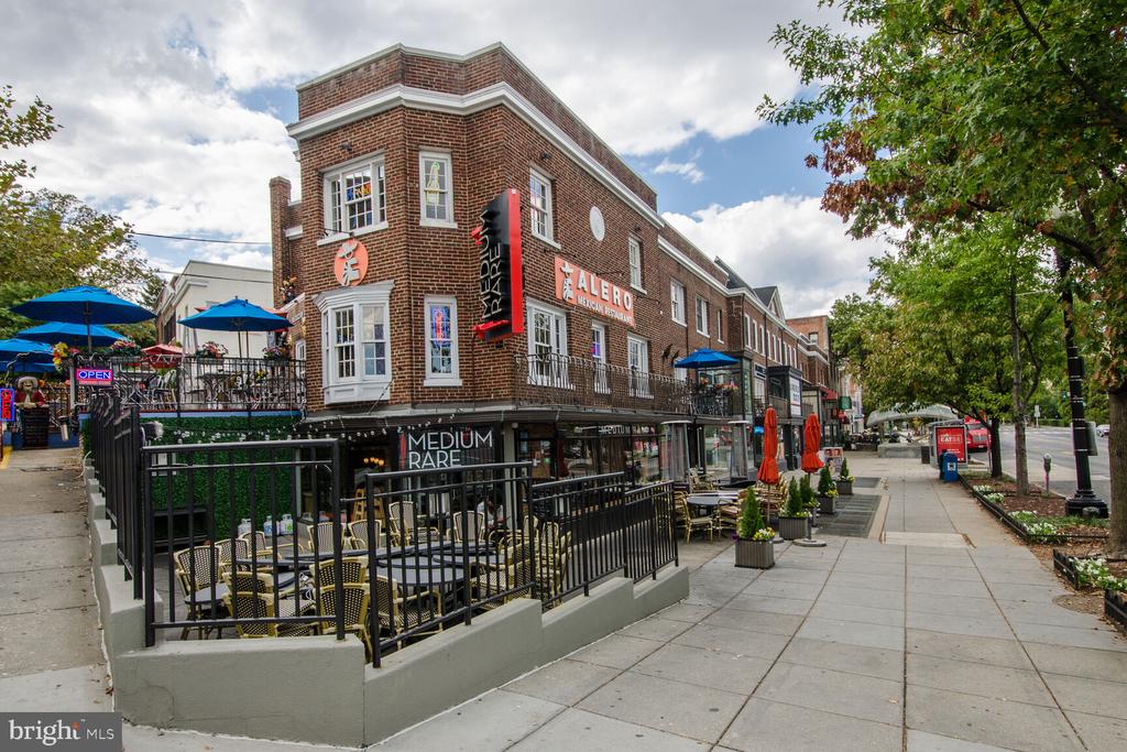 Washington, District of Columbia, 20016, United States, 4 Bedrooms Bedrooms, ,5 BathroomsBathrooms,Residential,For Sale,2039839