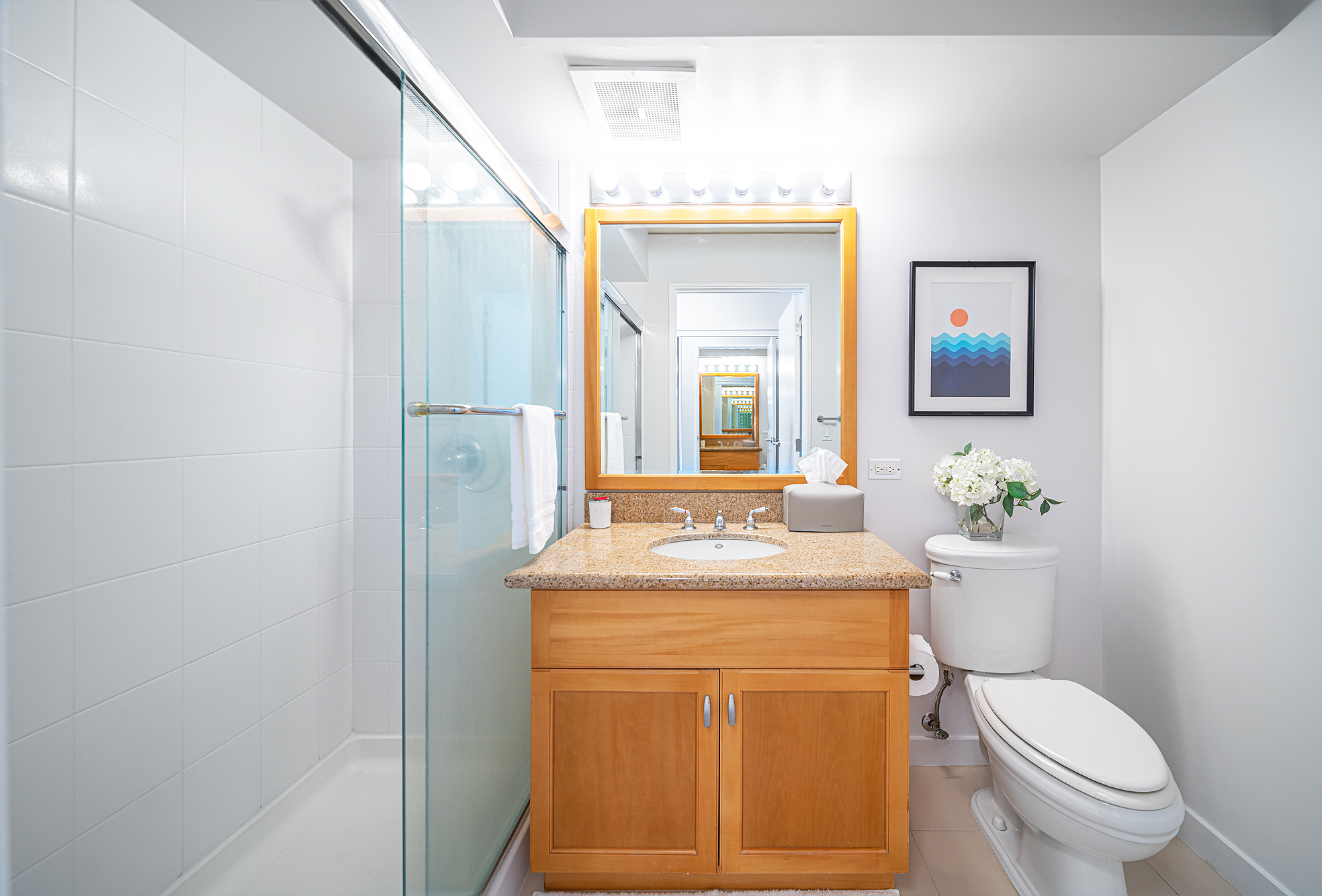 Honolulu, Hawaii, 96814, United States, 2 Bedrooms Bedrooms, ,2 BathroomsBathrooms,Residential,For Sale,1975277