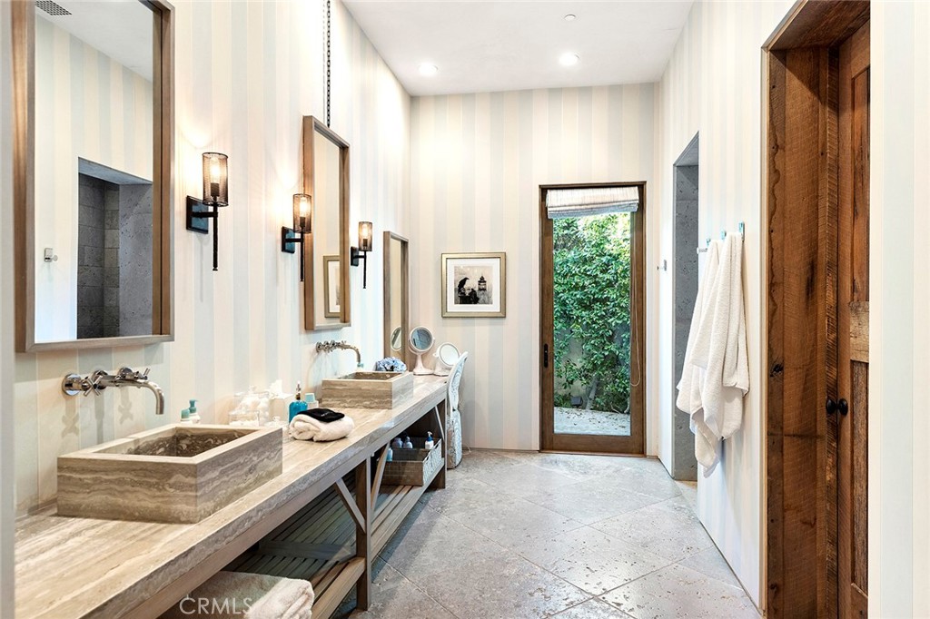 Indian Wells, California, 92210, United States, 5 Bedrooms Bedrooms, ,7 BathroomsBathrooms,Residential,For Sale,2001753