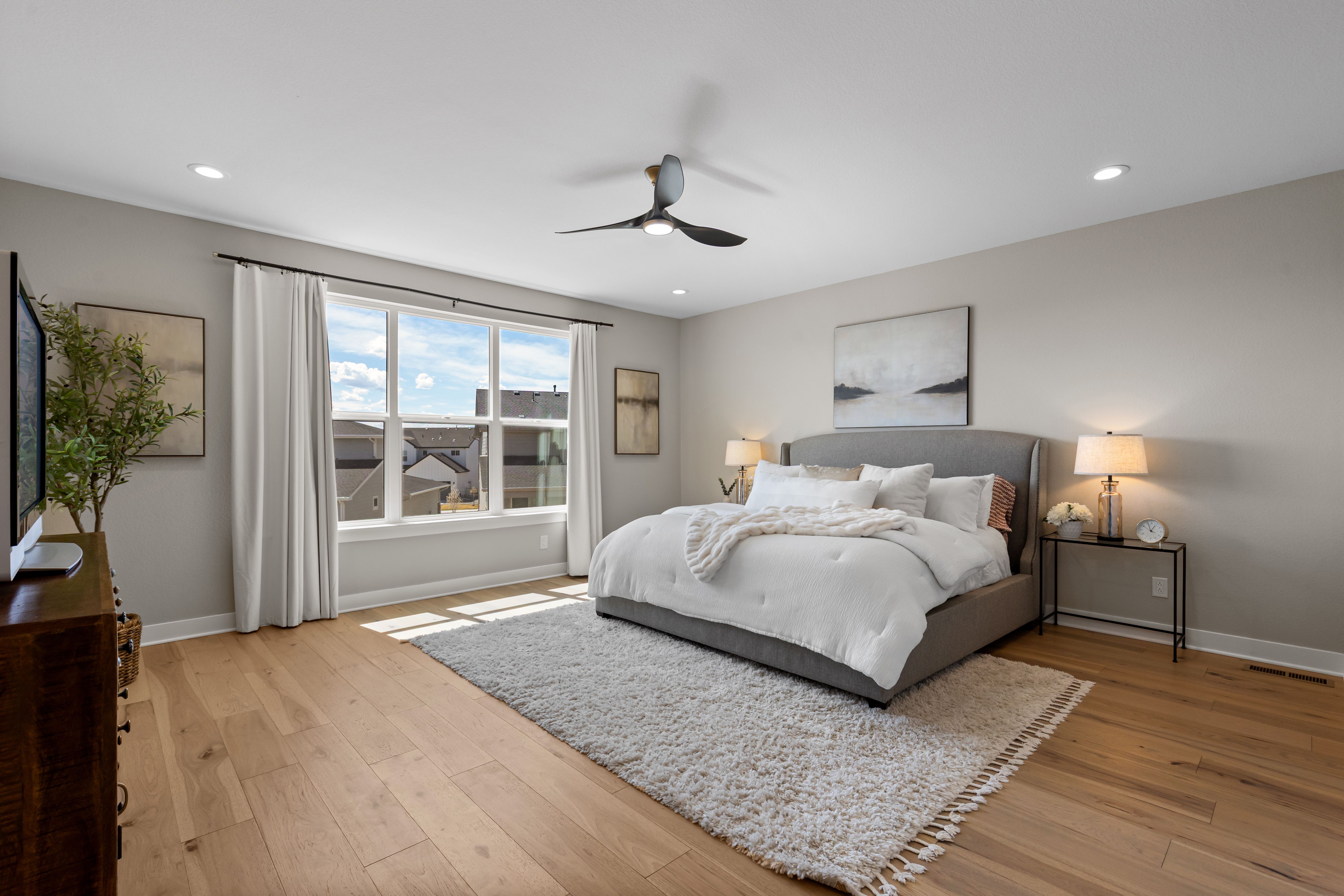  Skip the build time and step straight into 5932 Los Olivas Point - 物件實景