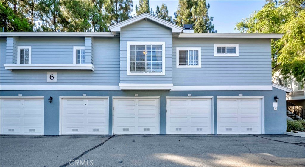 Aliso Viejo, California, 92656, United States, 2 Bedrooms Bedrooms, ,2 BathroomsBathrooms,Residential,For Sale,1901235