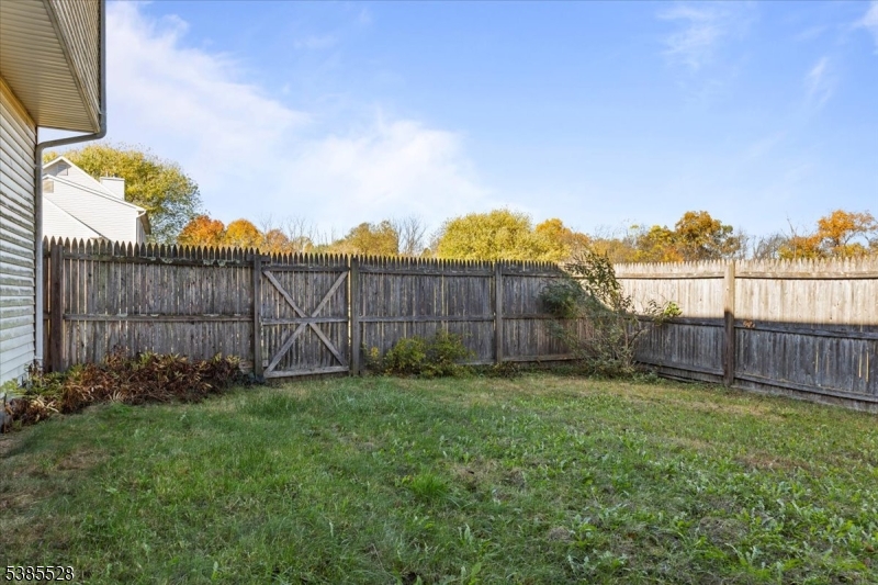 White Twp., New Jersey, 07823, United States, 4 Bedrooms Bedrooms, ,3 BathroomsBathrooms,Residential,For Sale,1989028