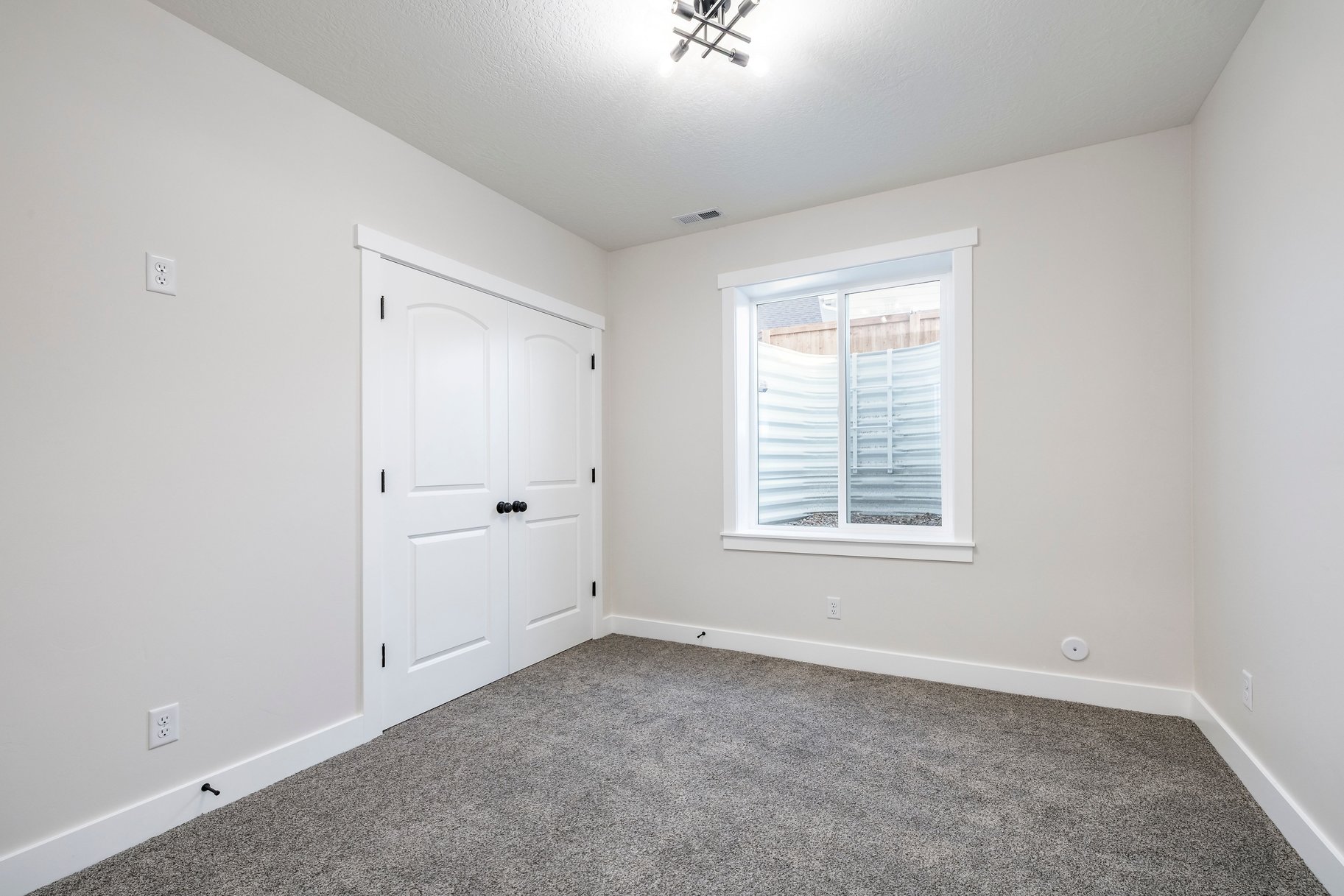  Brand New Hyrum Home. Thoughtfully Built, Beautiful Mountain Views. - 物件實景