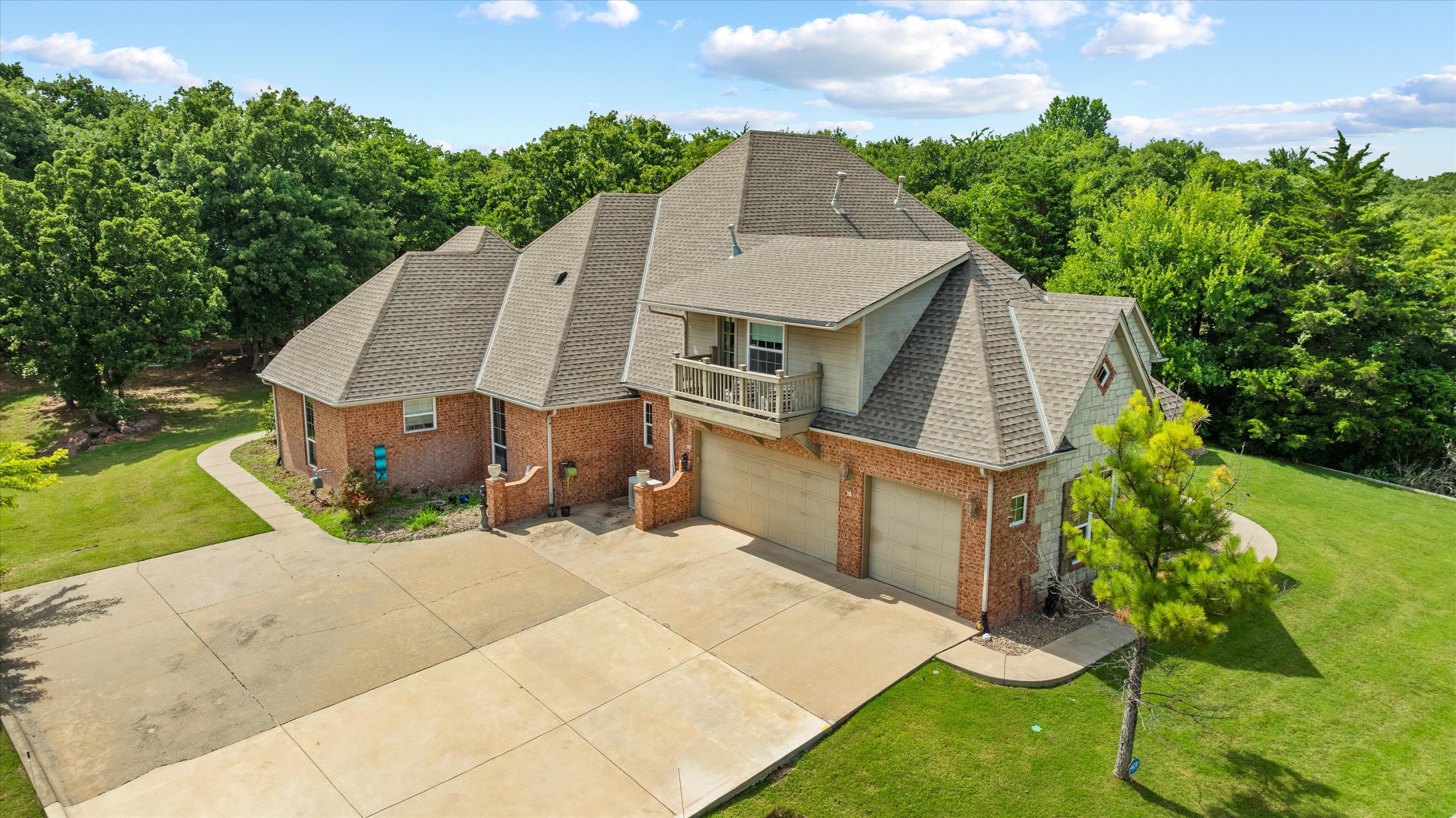  6405 Valley Ridge Drive, Edmond, OK 73034 - 物件實景