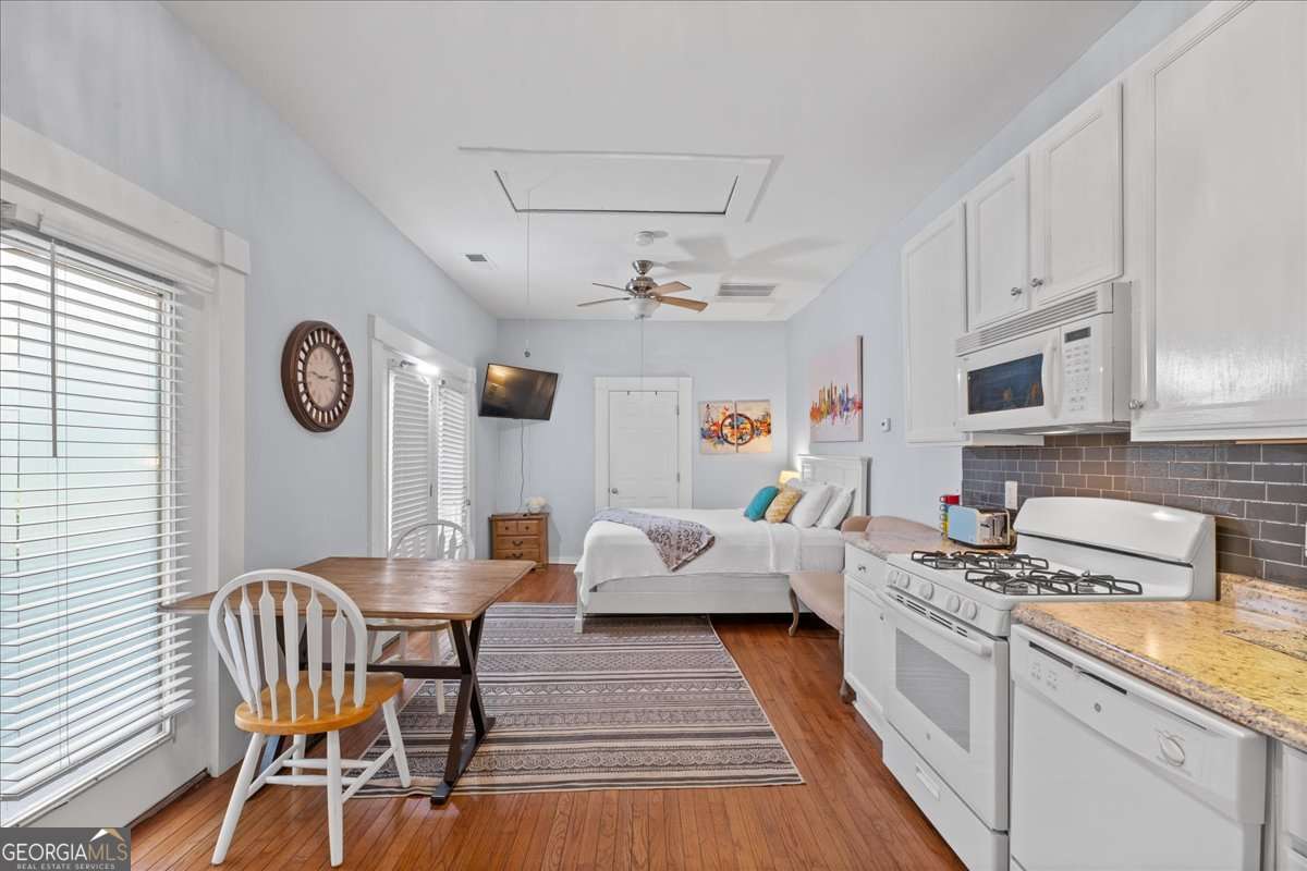 Atlanta, Georgia, 30308, United States, 5 Bedrooms Bedrooms, ,5 BathroomsBathrooms,Residential,For Sale,1988195