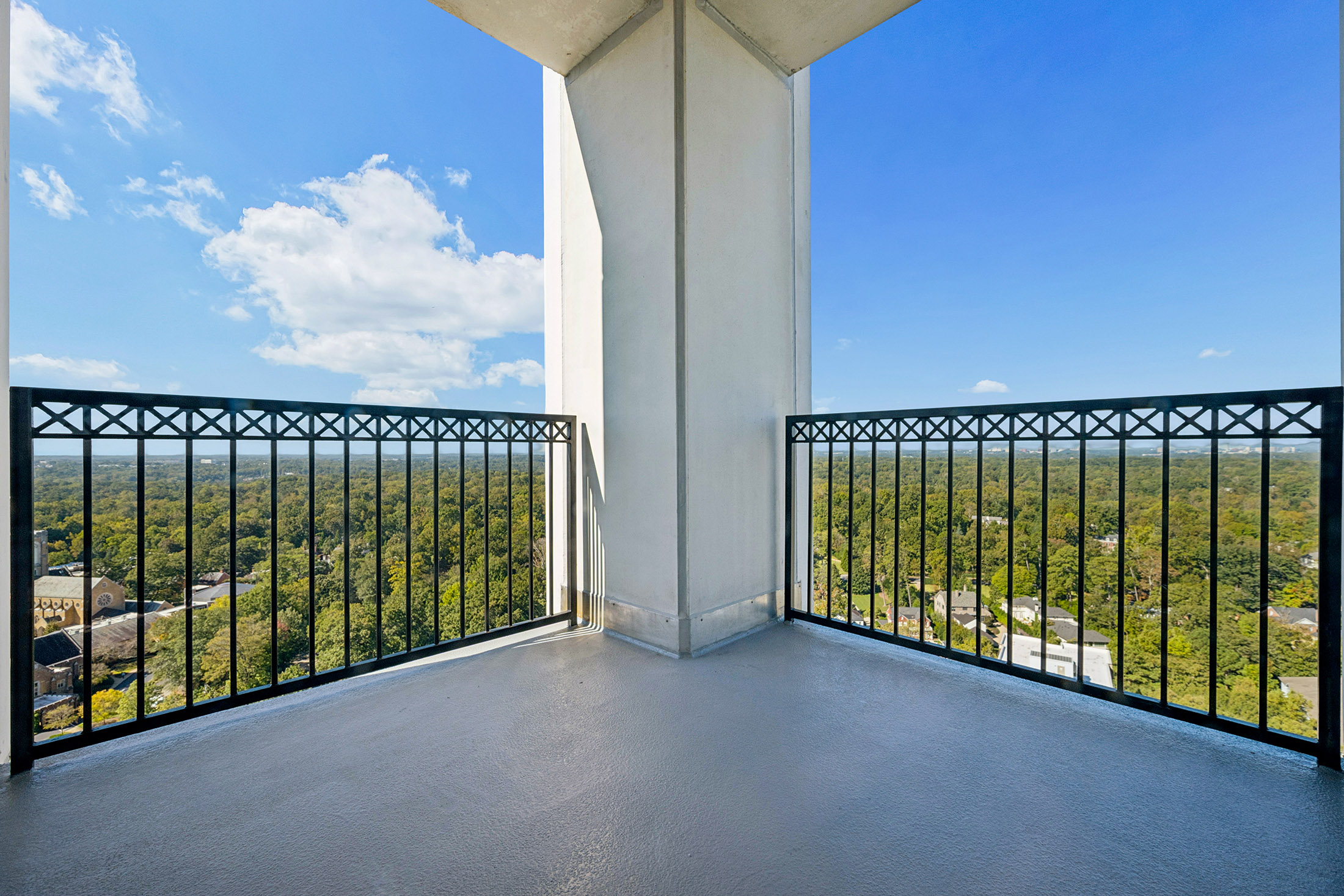  Exceptional Space, Skyline Views, and an Unbeatable Buckhead Location - 物件實景
