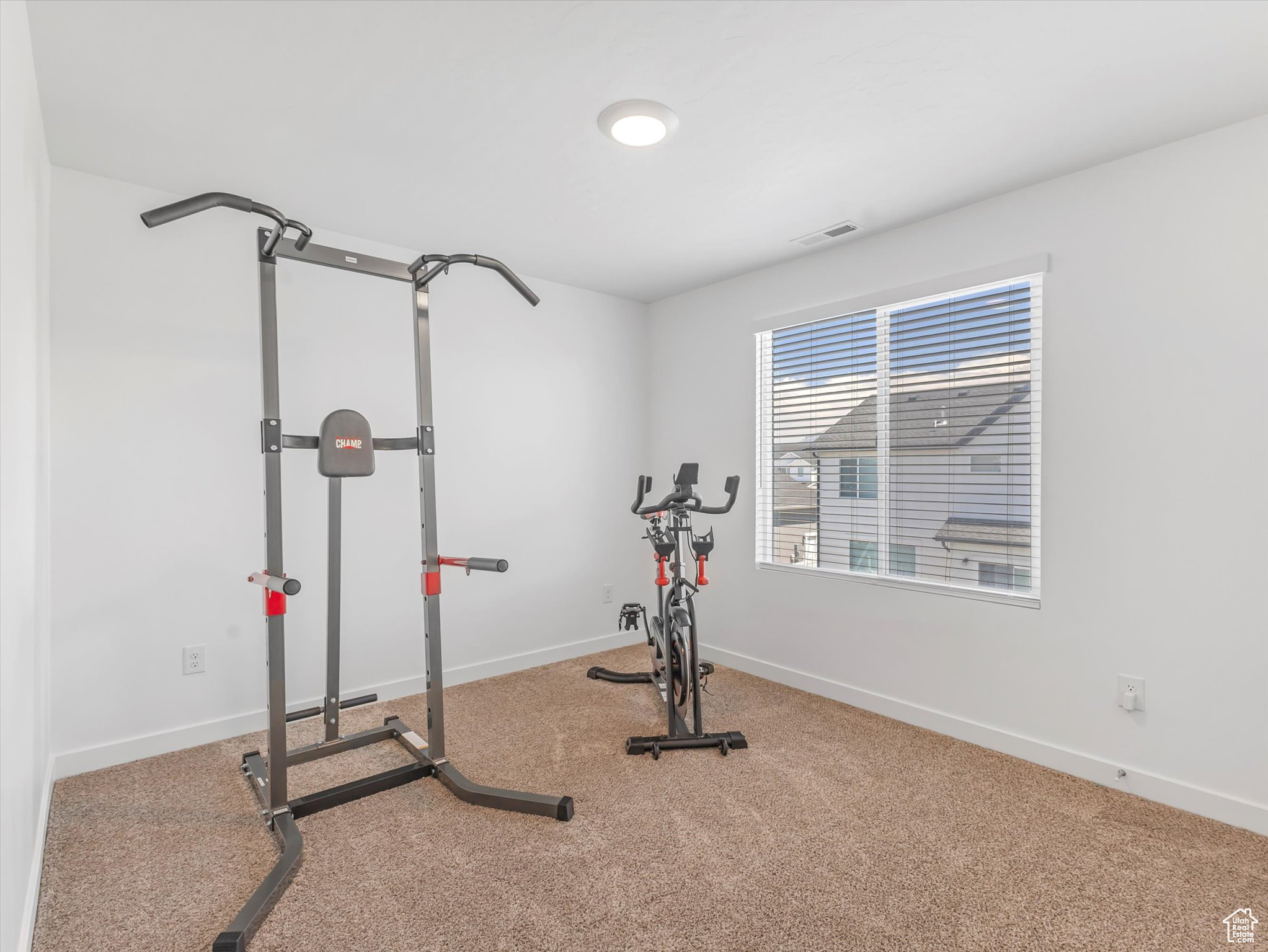 Syracuse, Utah, 84075, United States, 4 Bedrooms Bedrooms, ,3 BathroomsBathrooms,Residential,For Sale,1907244
