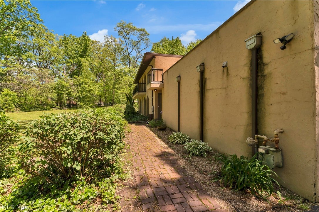 Howland, Ohio, 44484, United States, 4 Bedrooms Bedrooms, ,3 BathroomsBathrooms,Residential,For Sale,2048047