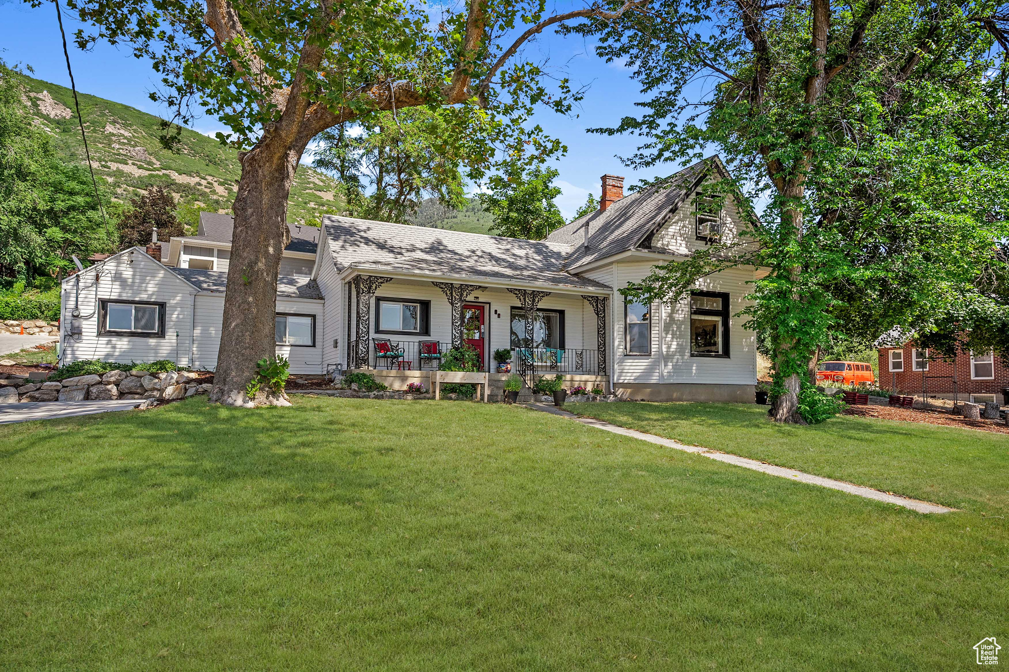 Farmington, Utah, 84025, United States, 4 Bedrooms Bedrooms, ,2 BathroomsBathrooms,Residential,For Sale,1866818