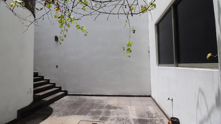 Morelia, Michoacán de Ocampo, 58290, Mexico, 4 Bedrooms Bedrooms, ,4 BathroomsBathrooms,Residential,For Sale,1941746