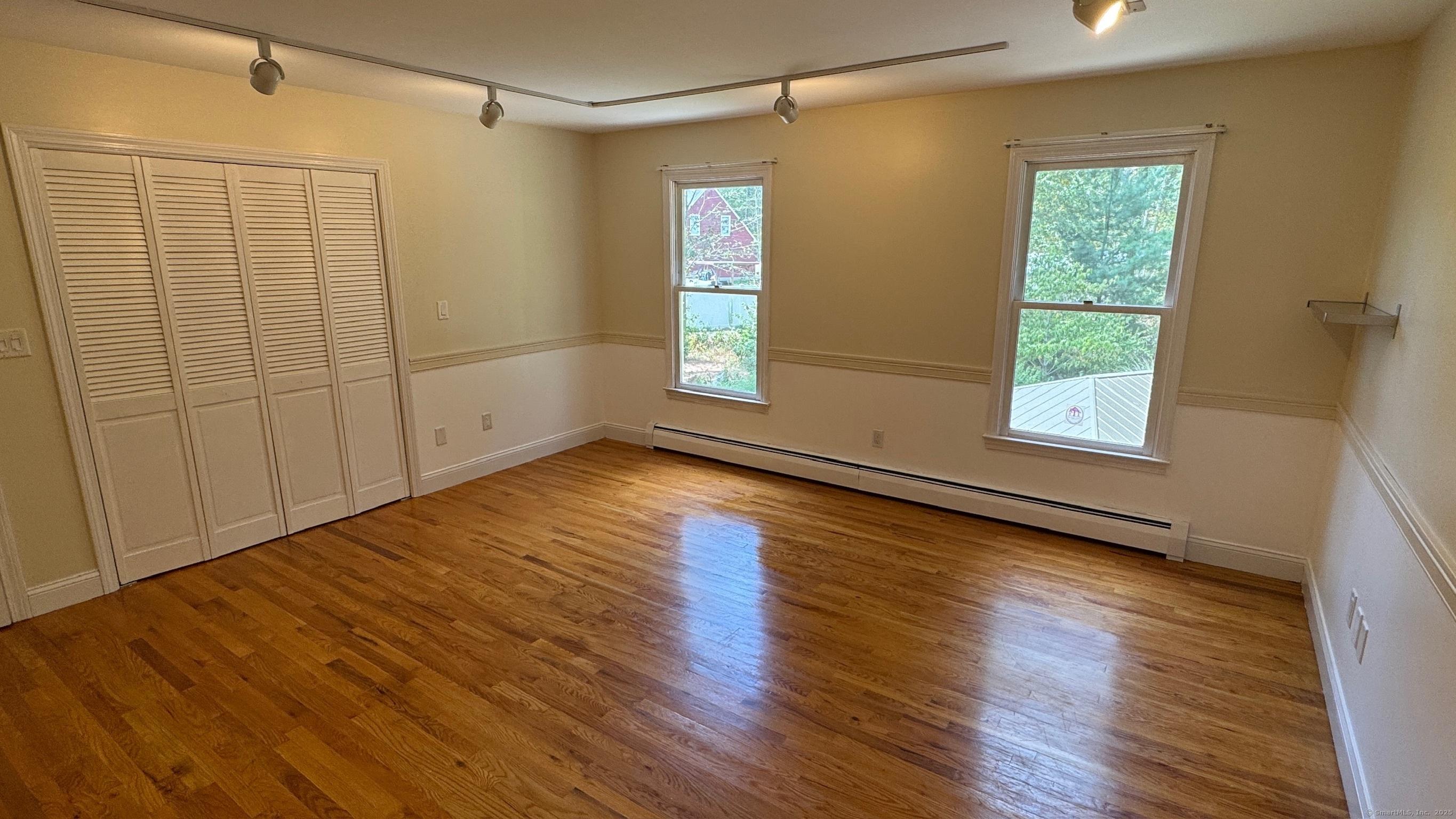 Guilford, Connecticut, 06437, United States, 4 Bedrooms Bedrooms, ,3 BathroomsBathrooms,Residential,For Sale,1938049