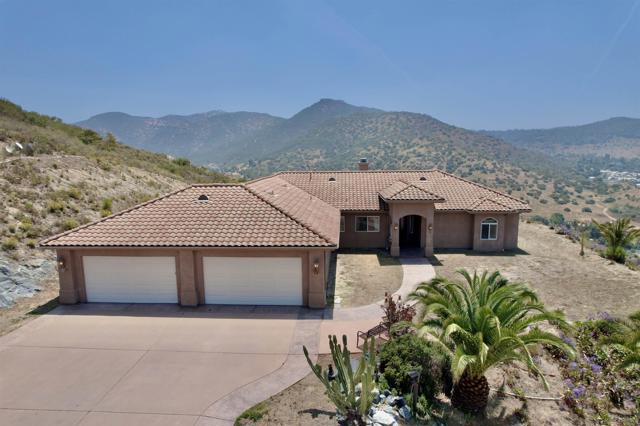 Lakeside, California, 92040, United States, 4 Bedrooms Bedrooms, ,4 BathroomsBathrooms,Residential,For Sale,1828721