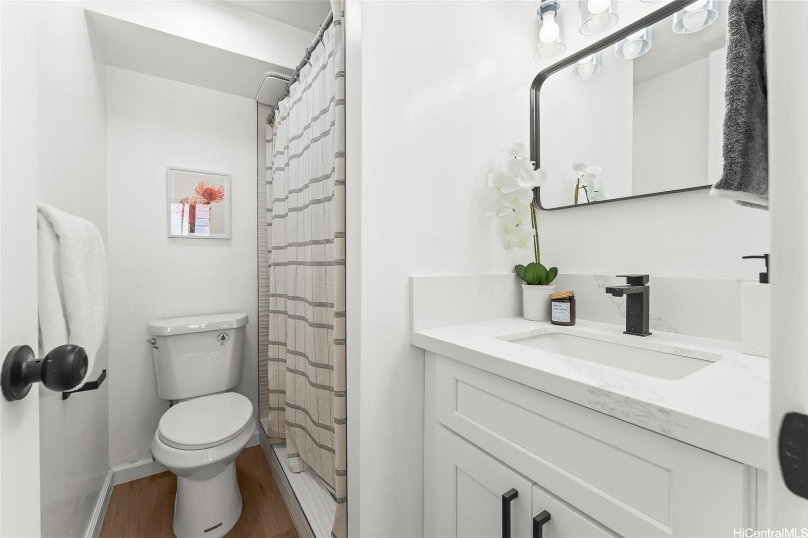 Honolulu, Hawaii, 96818, United States, 3 Bedrooms Bedrooms, ,2 BathroomsBathrooms,Residential,For Sale,2015765