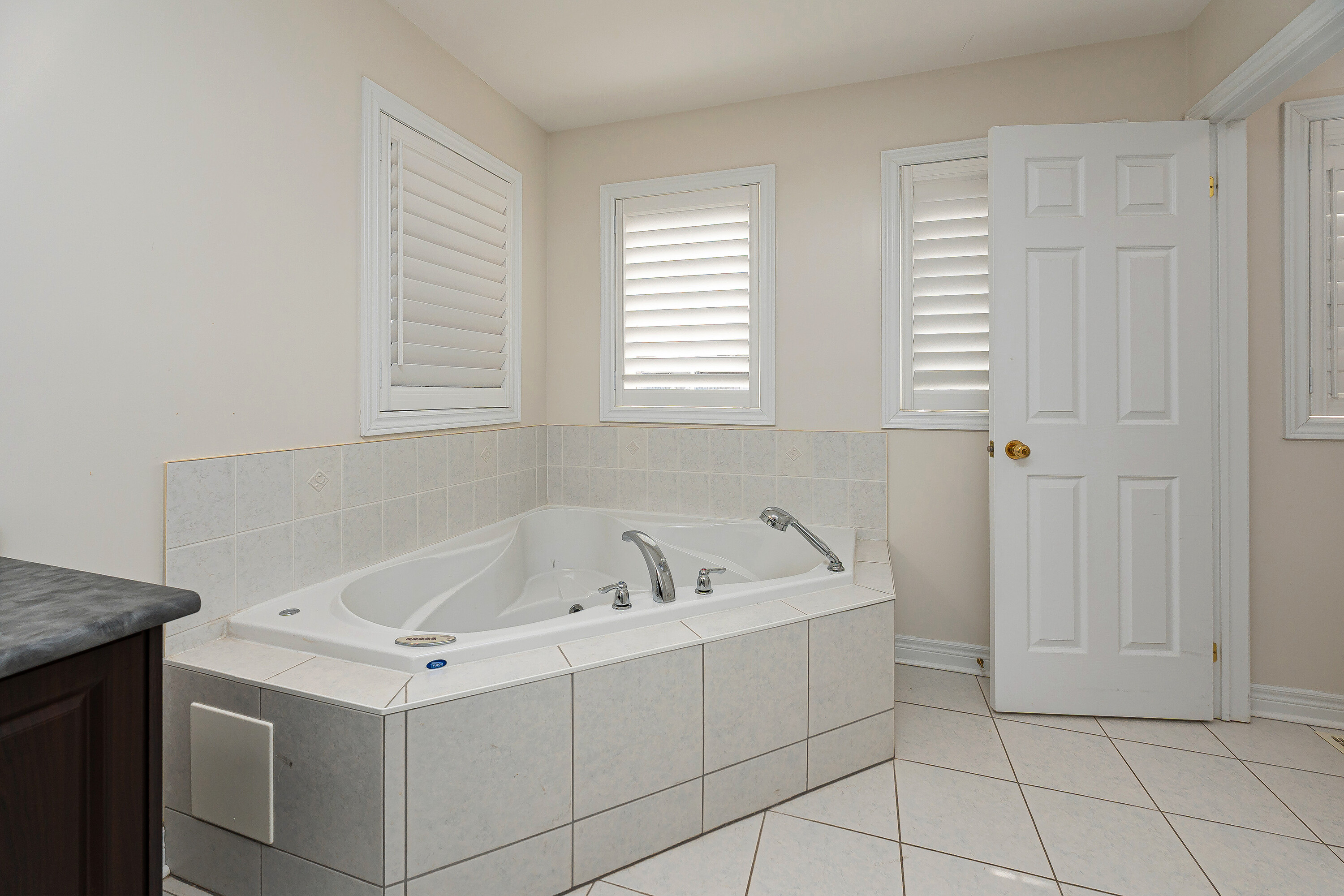  Victoria Village - 物件實景