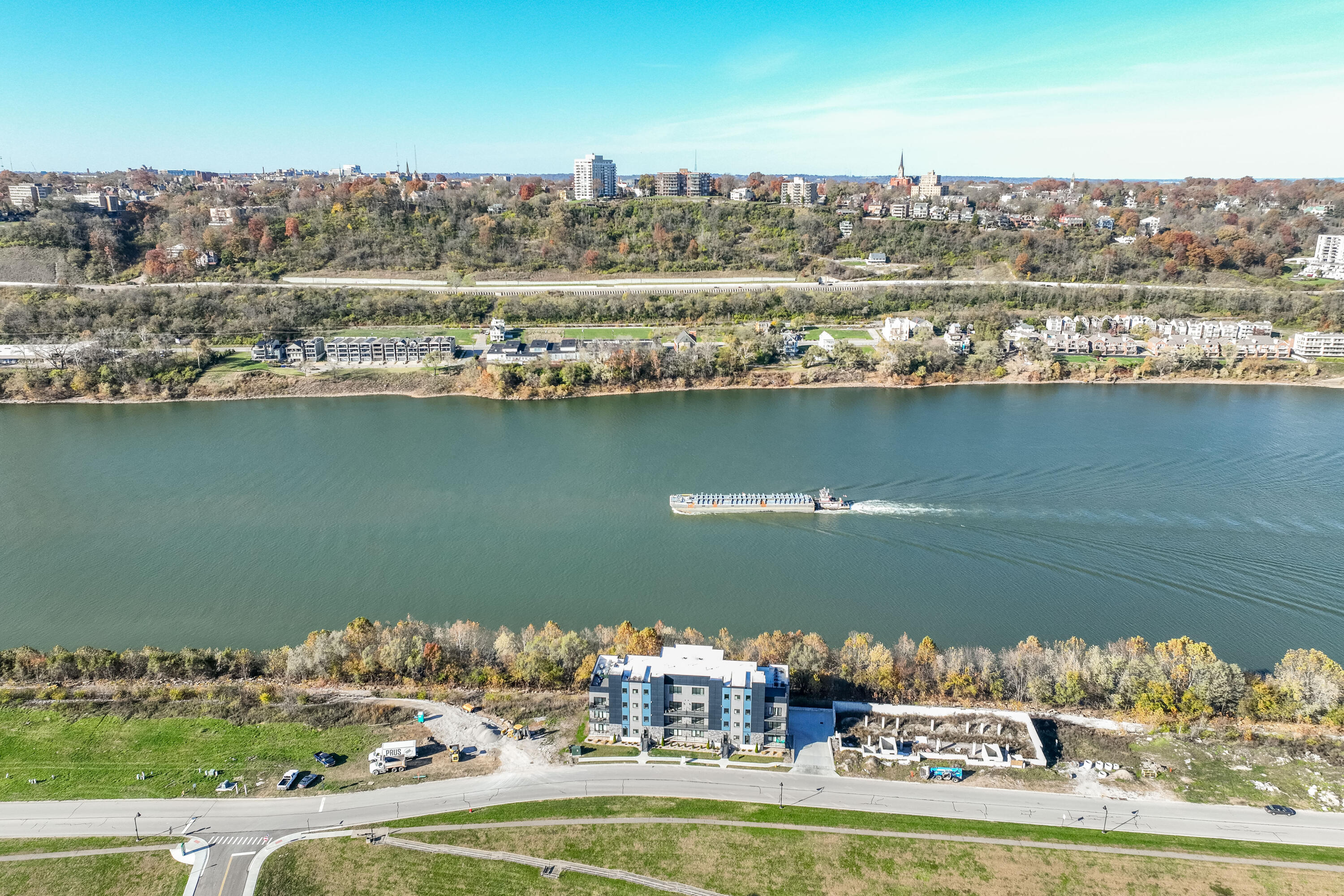 Dayton, Kentucky, 41074, United States, 2 Bedrooms Bedrooms, ,3 BathroomsBathrooms,Residential,For Sale,1995774