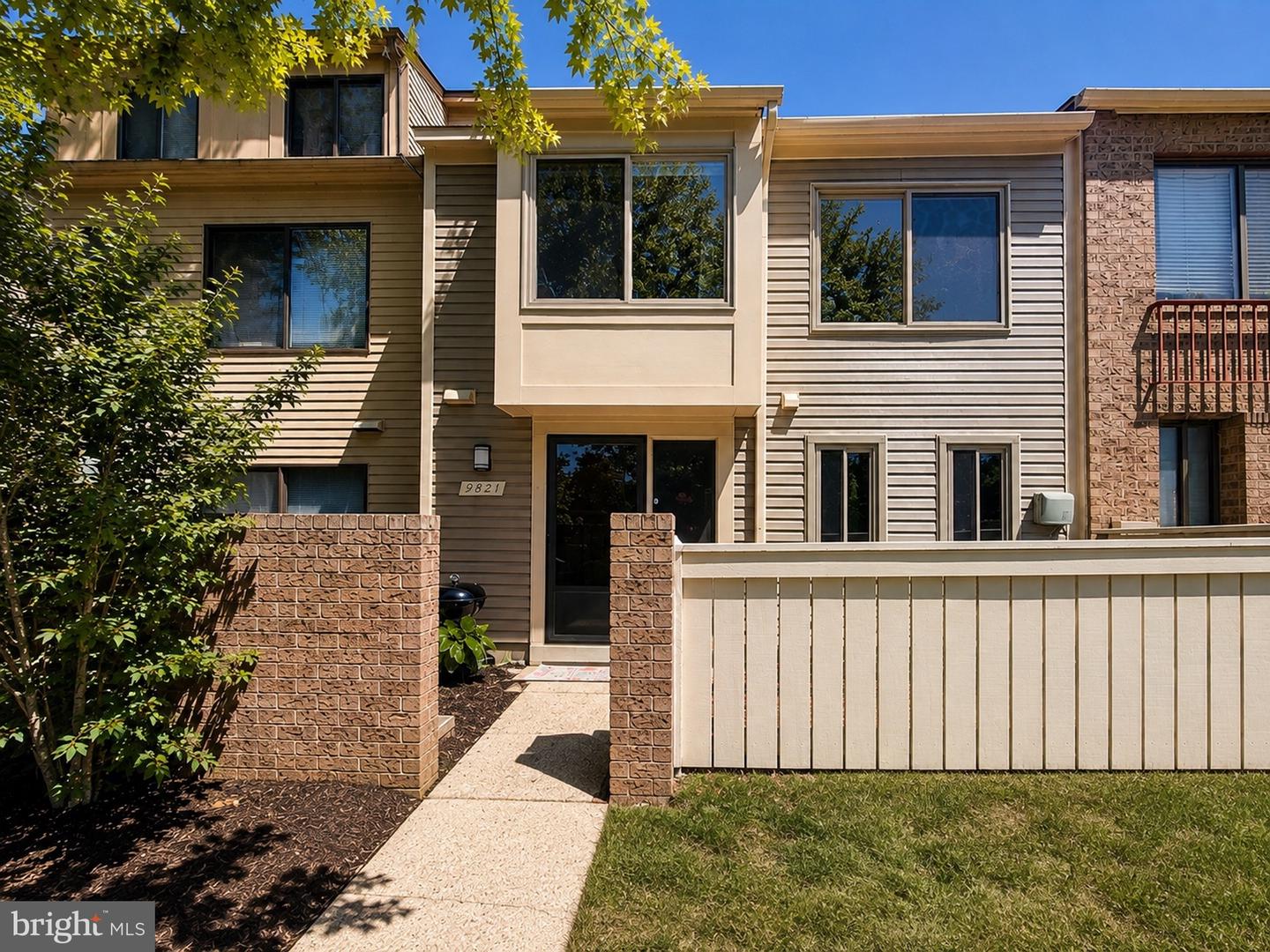 Docena Dr, Montgomery Village, MD 20886