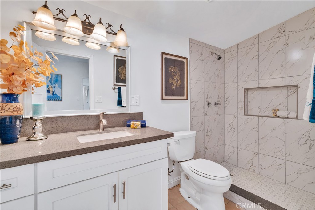 Redlands, California, 92373, United States, 6 Bedrooms Bedrooms, ,5 BathroomsBathrooms,Residential,For Sale,1976370