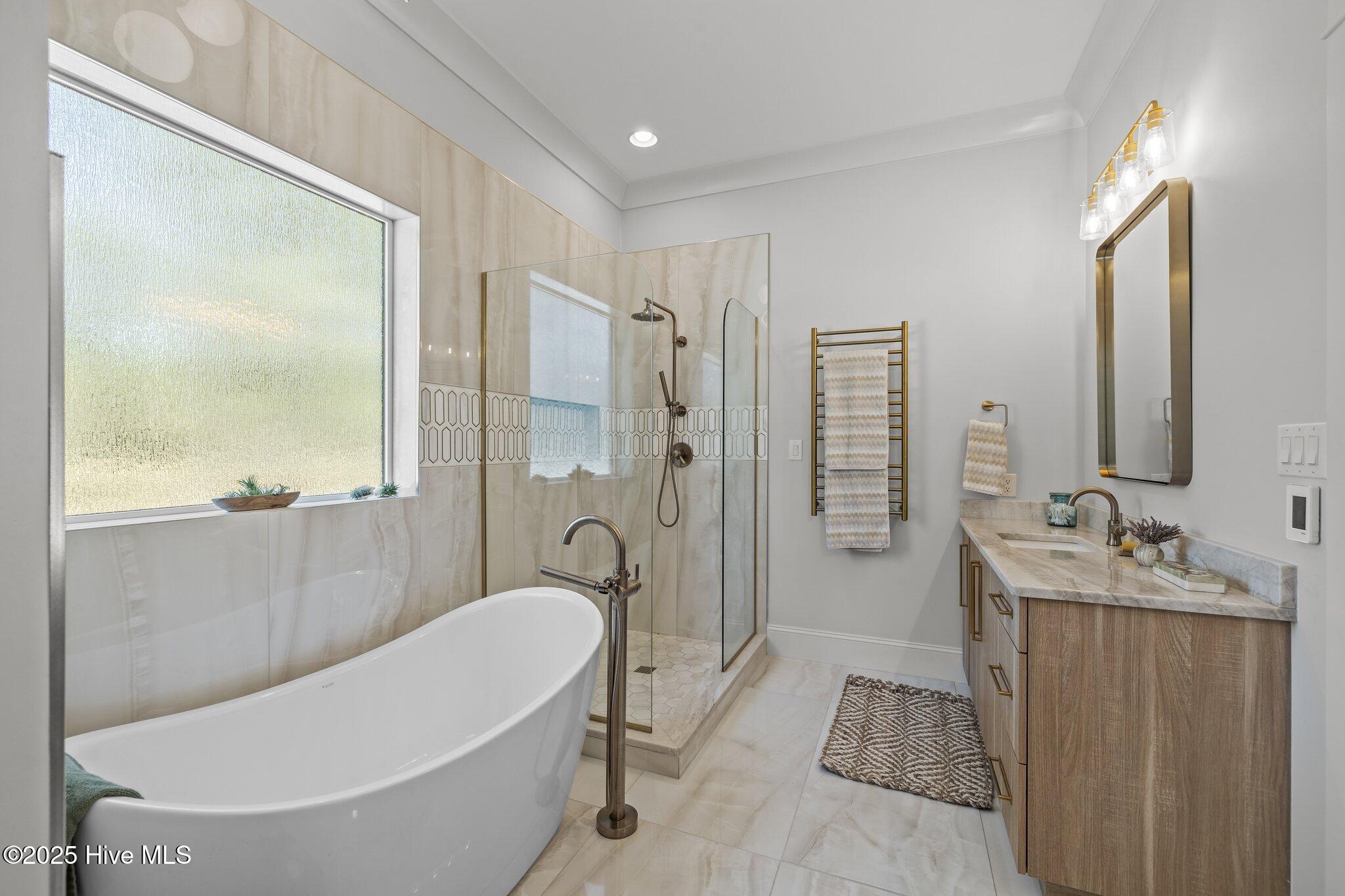 Beaufort, North Carolina, 28516, United States, 3 Bedrooms Bedrooms, ,3 BathroomsBathrooms,Residential,For Sale,1792865