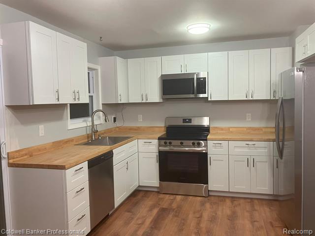 Oakland, Michigan, 48363, United States, 4 Bedrooms Bedrooms, ,2 BathroomsBathrooms,Residential,For Sale,1806159