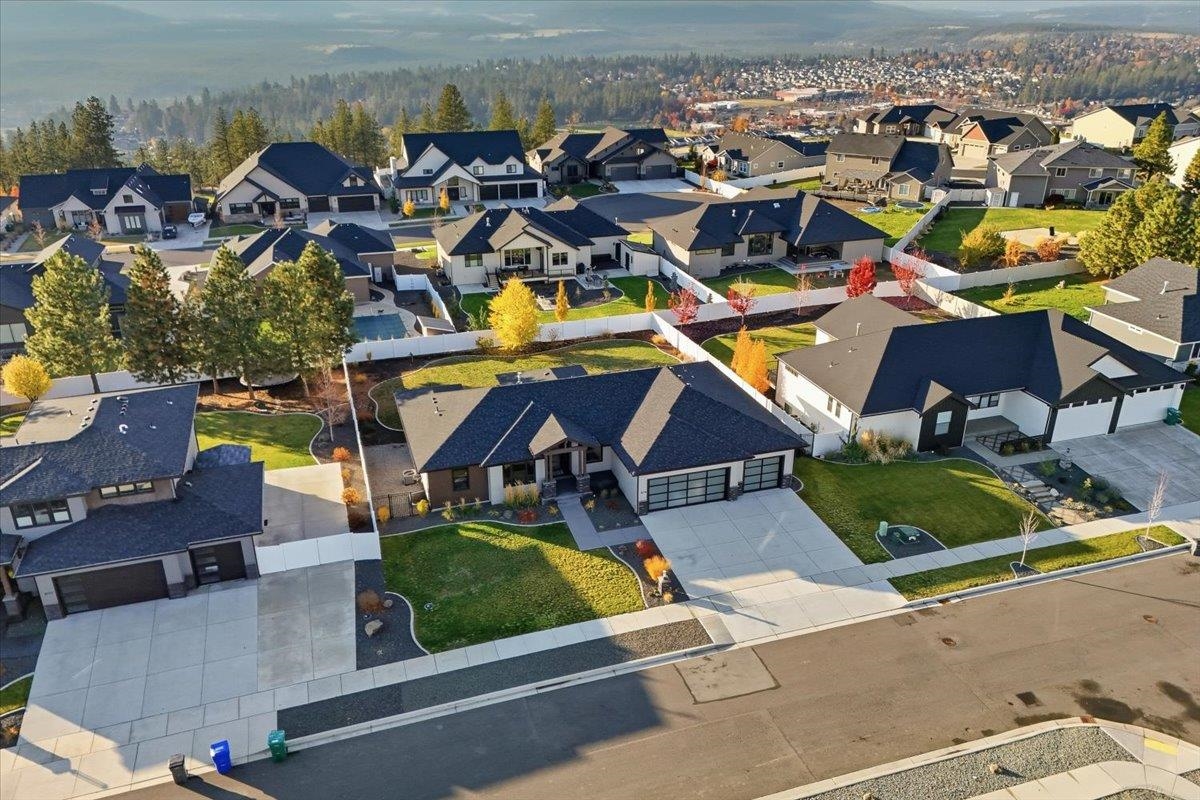 Spokane, Washington, 99208, United States, 5 Bedrooms Bedrooms, ,3 BathroomsBathrooms,Residential,For Sale,1992809