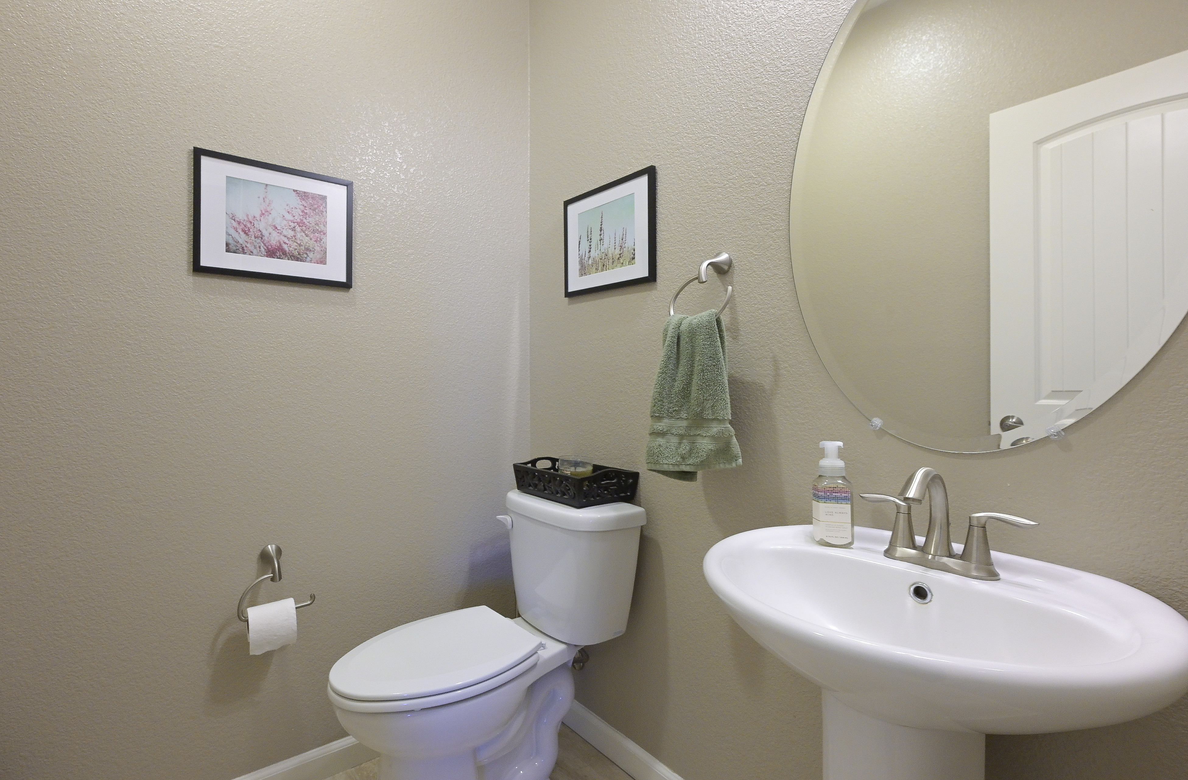  3041 Village Center Drive, Roseville, CA 95747 - 物件實景
