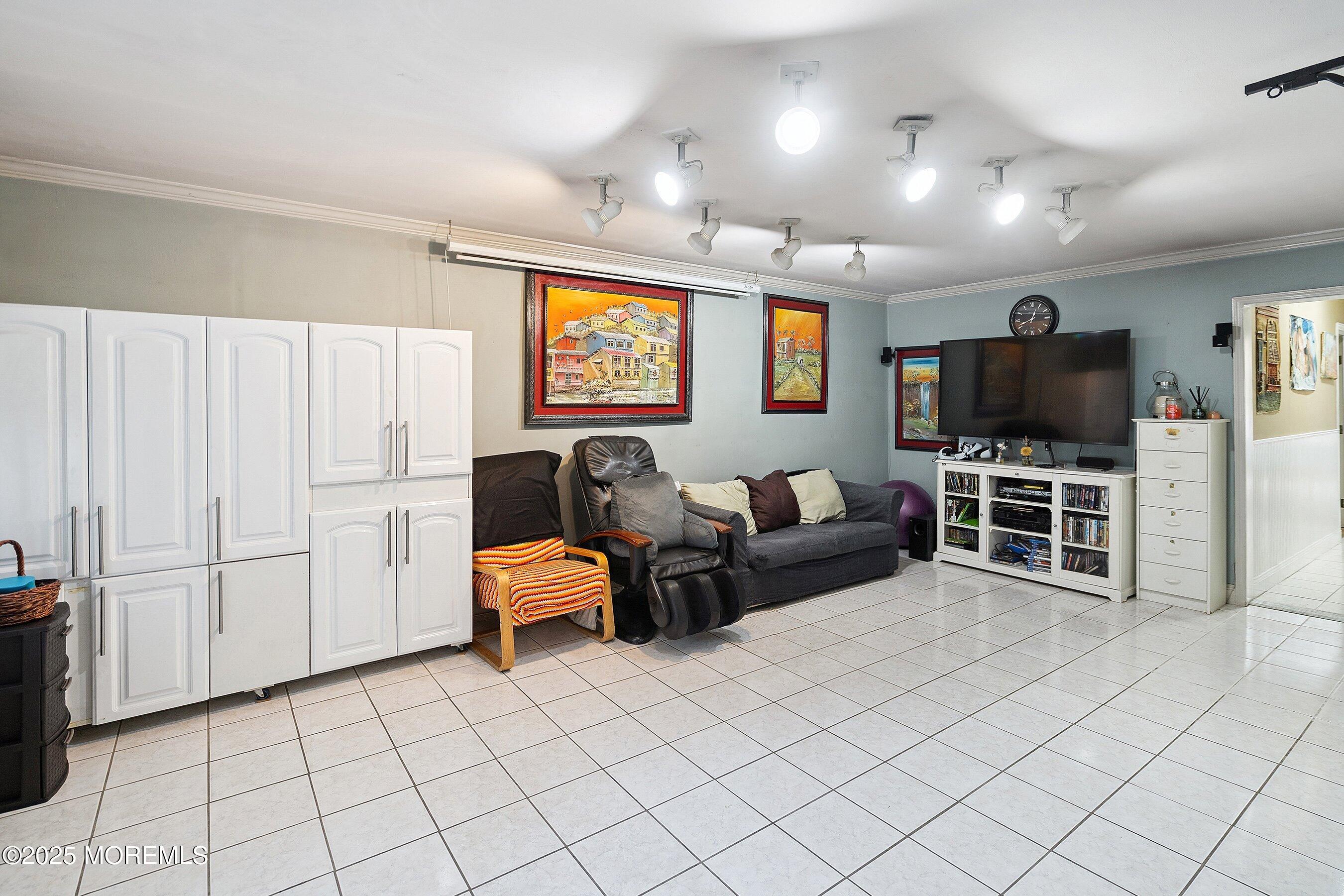 Jersey City, New Jersey, 07307, United States, 7 Bedrooms Bedrooms, ,4 BathroomsBathrooms,Residential,For Sale,1904404