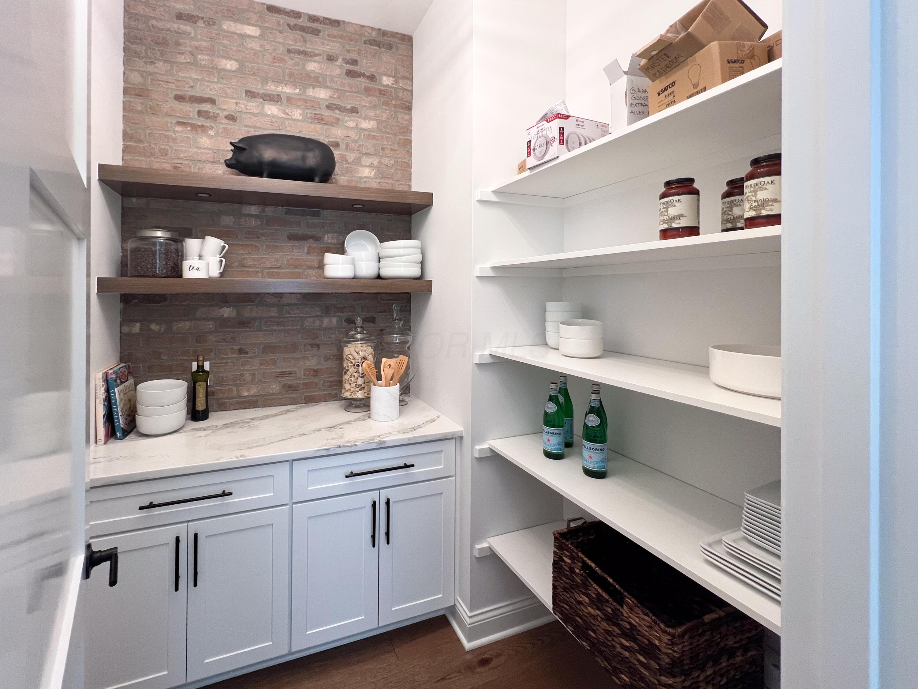 Plain City, Ohio, 43064, United States, 4 Bedrooms Bedrooms, ,4 BathroomsBathrooms,Residential,For Sale,1976761