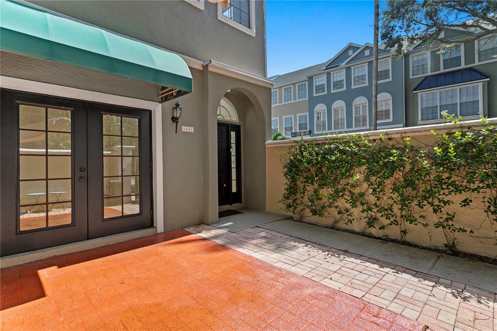 Tampa, Florida, 33602, United States, 3 Bedrooms Bedrooms, ,3 BathroomsBathrooms,Residential,For Sale,1902544