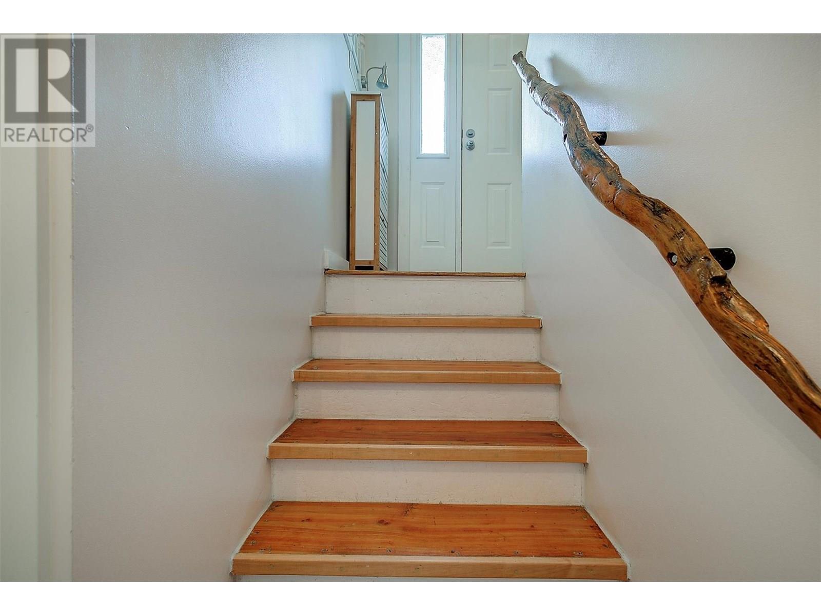 WEST KELOWNA, British Columbia, V1Z 3K5, CA, 2 Bedrooms Bedrooms, ,1 BathroomBathrooms,Residential,For Sale,1913142