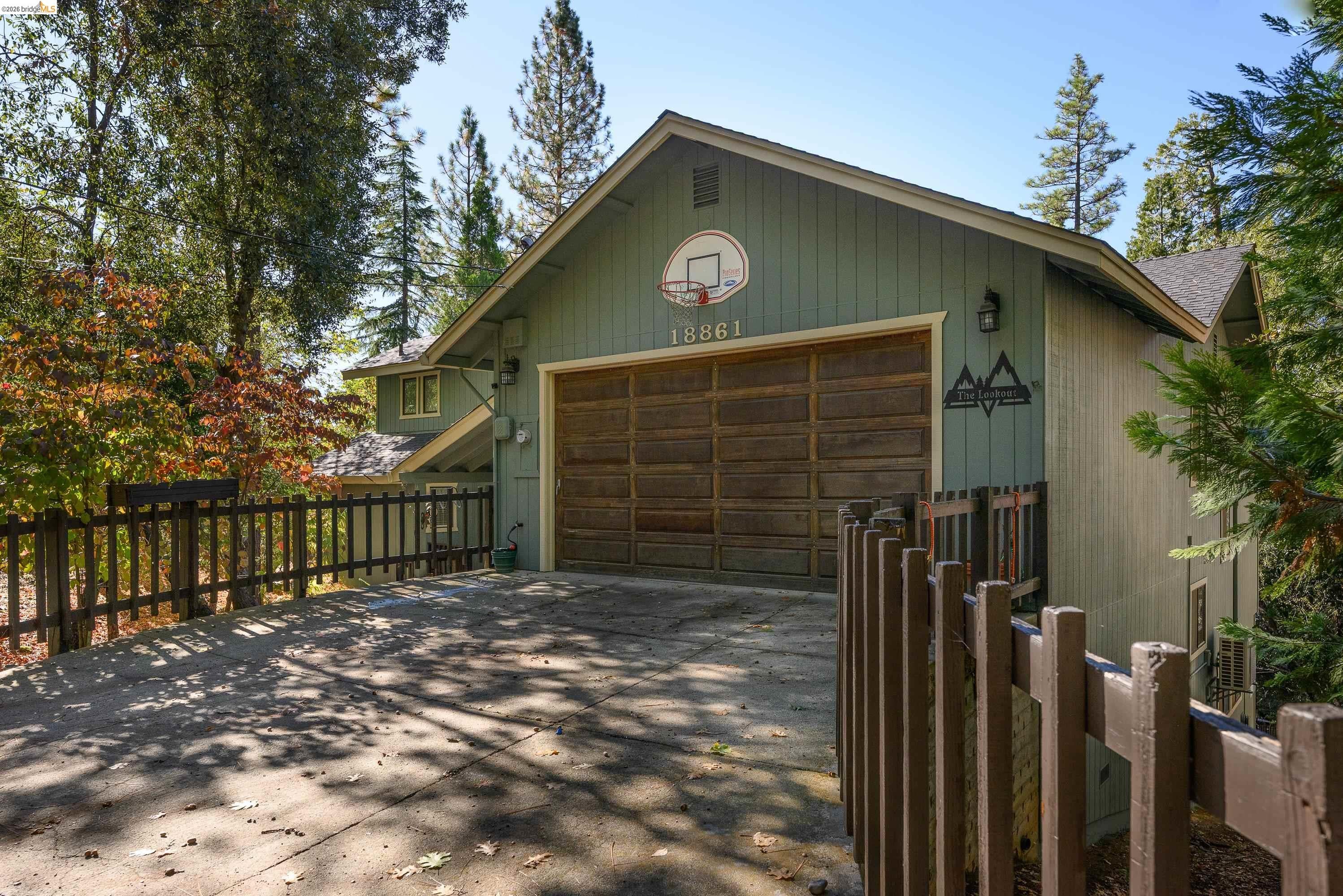 Twain Harte, California, 95383, United States, 4 Bedrooms Bedrooms, ,4 BathroomsBathrooms,Residential,For Sale,2033169