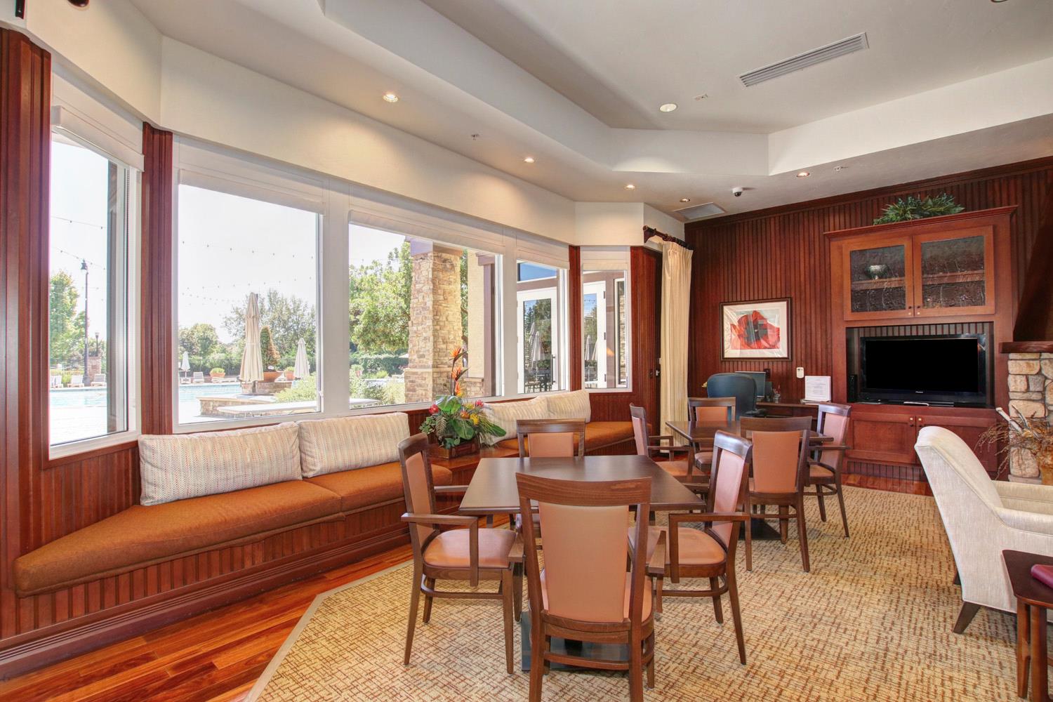 Elk Grove, California, 95757, United States, 2 Bedrooms Bedrooms, ,2 BathroomsBathrooms,Residential,For Sale,1989569