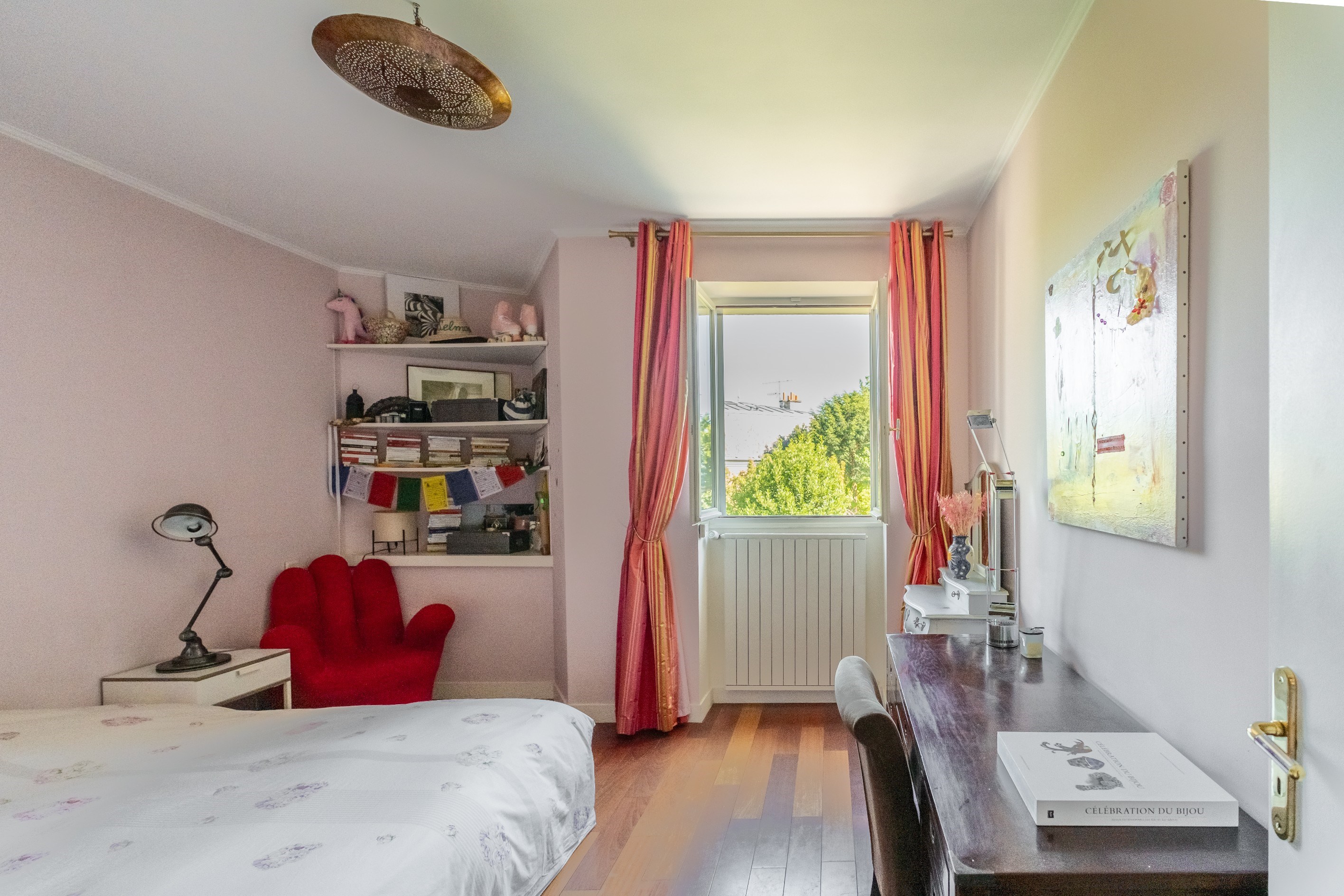  FOR SALE - House - Garden - Swimming Pool - 5 bedrooms - Le Val d