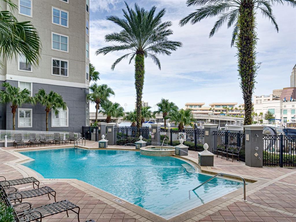 Tampa, Florida, 33602, United States, 2 Bedrooms Bedrooms, ,2 BathroomsBathrooms,Residential,For Sale,2002253