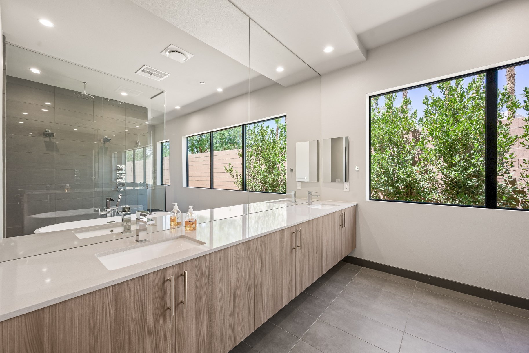  Private Contemporary Masterpiece in Las Vegas