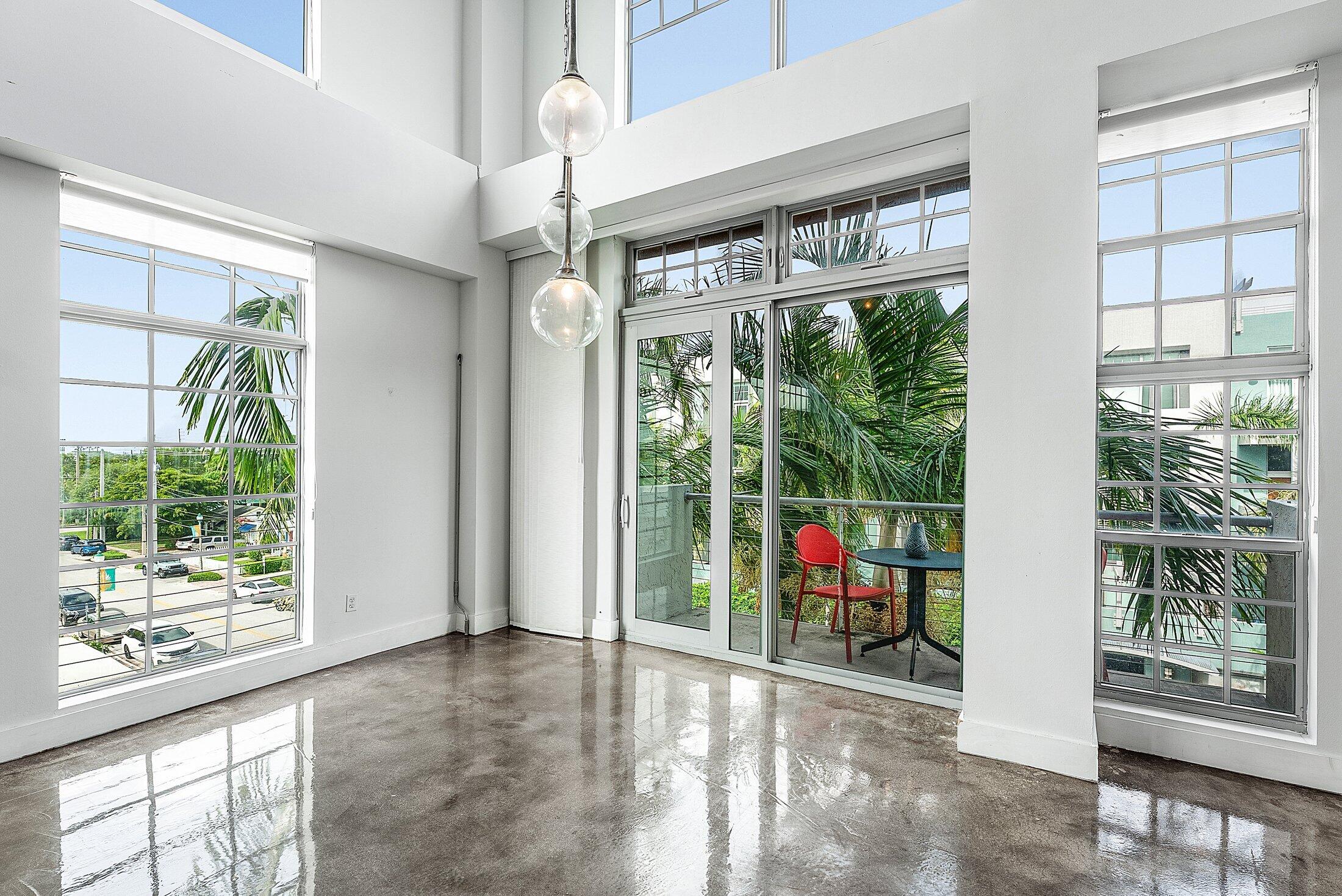 Delray Beach, Florida, 33483, United States, 2 Bedrooms Bedrooms, ,3 BathroomsBathrooms,Residential,For Sale,1907451