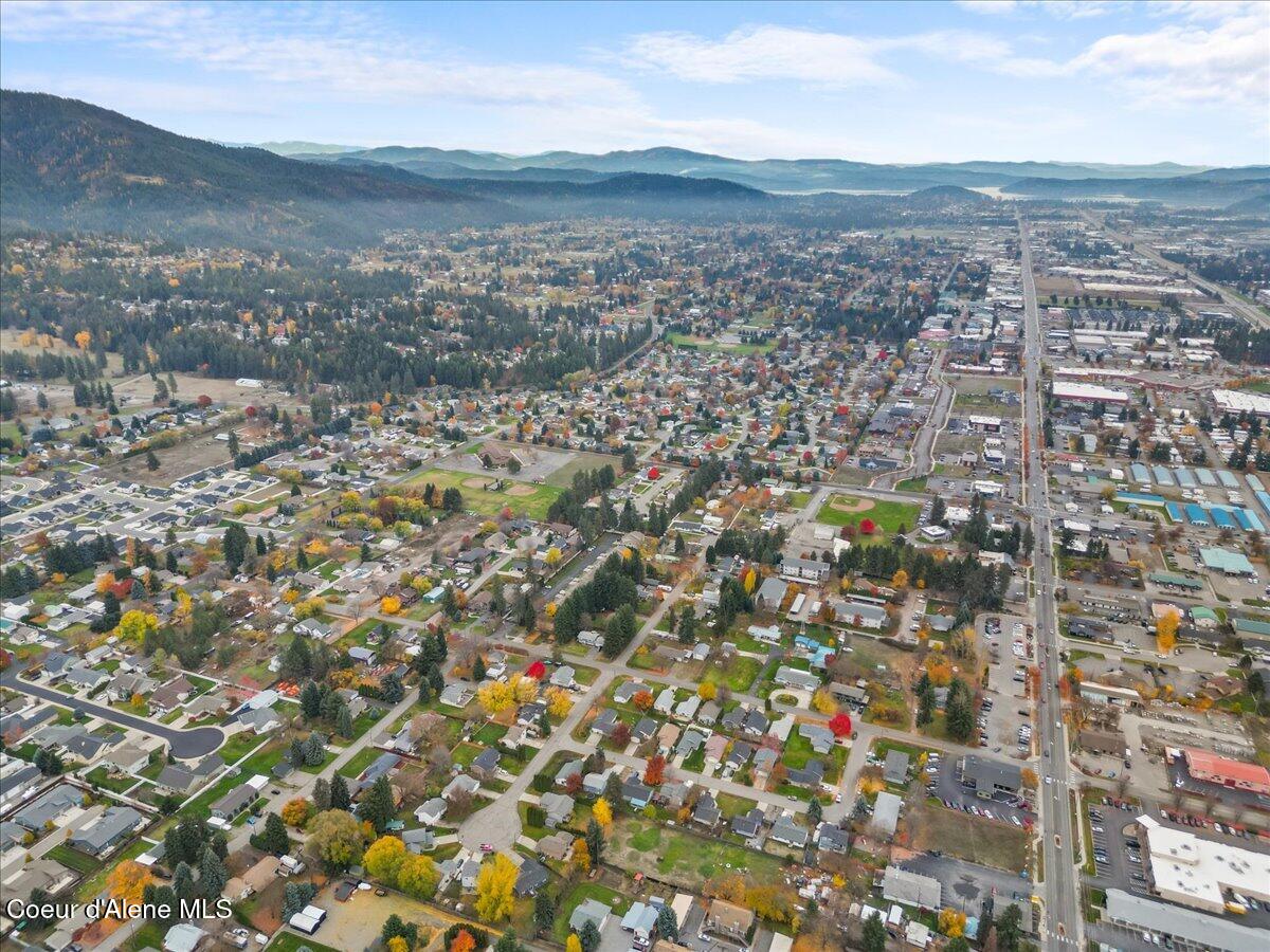 Hayden, Idaho, 83835, United States, 3 Bedrooms Bedrooms, ,3 BathroomsBathrooms,Residential,For Sale,1992408