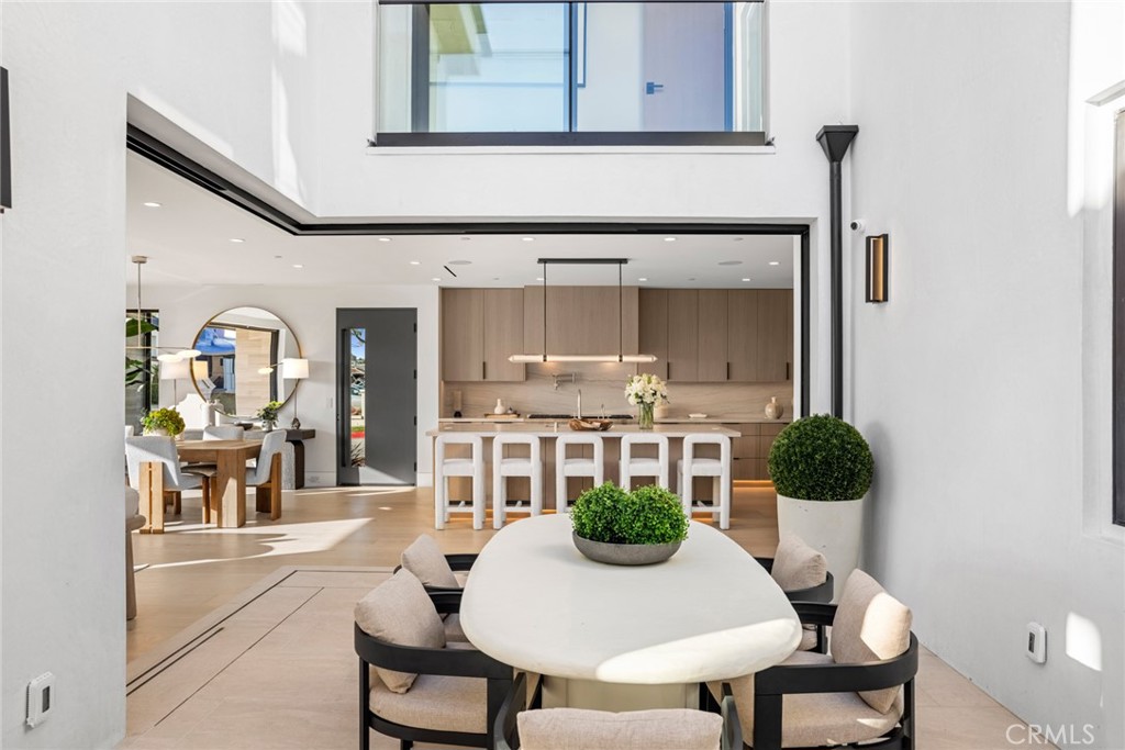 Corona del Mar, California, 92625, United States, 4 Bedrooms Bedrooms, ,5 BathroomsBathrooms,Residential,For Sale,1903462